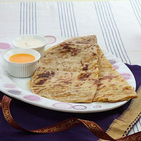 Dish,Food,Cuisine,Ingredient,Baked goods,Dessert,Paratha,Roti prata,Roti canai,Roti