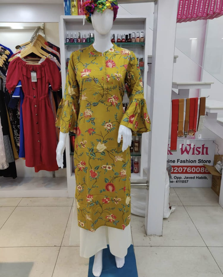 Clothing,Fashion,Yellow,Costume,Dress,Boutique,Fashion design,Mannequin,Costume design,Formal wear