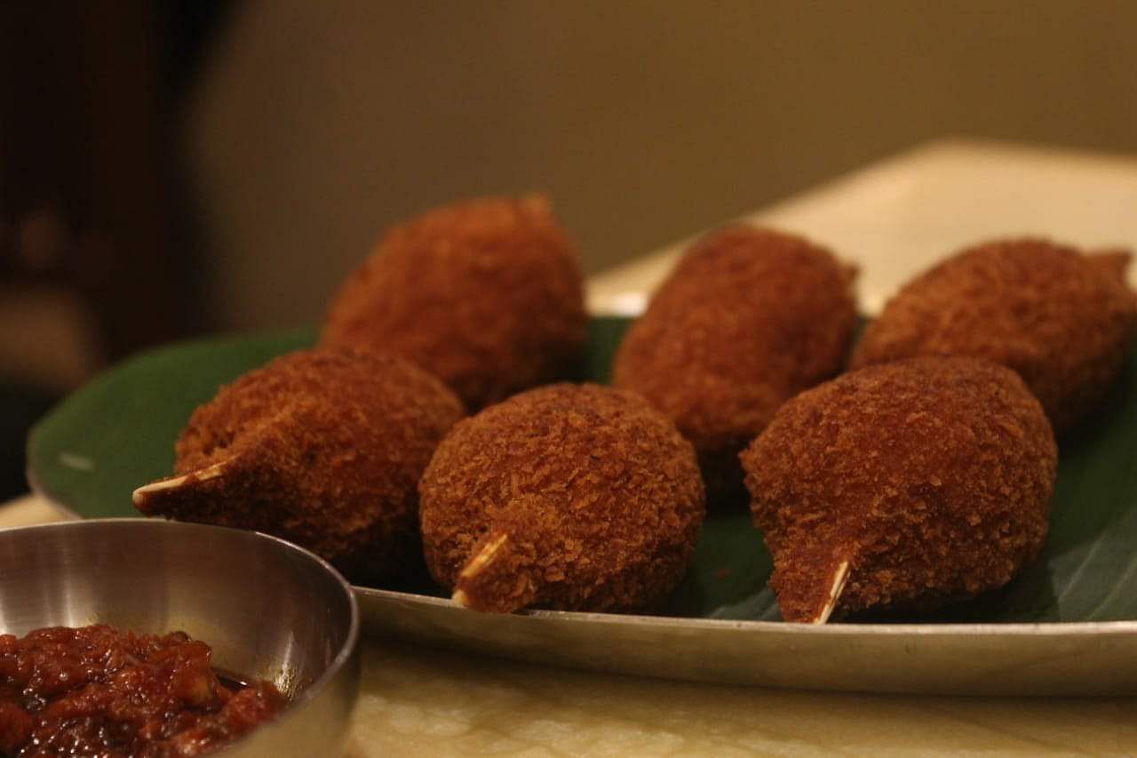 Dish,Food,Cuisine,Ingredient,Fried food,Arancini,Croquette,Falafel,Hushpuppy,Cutlet