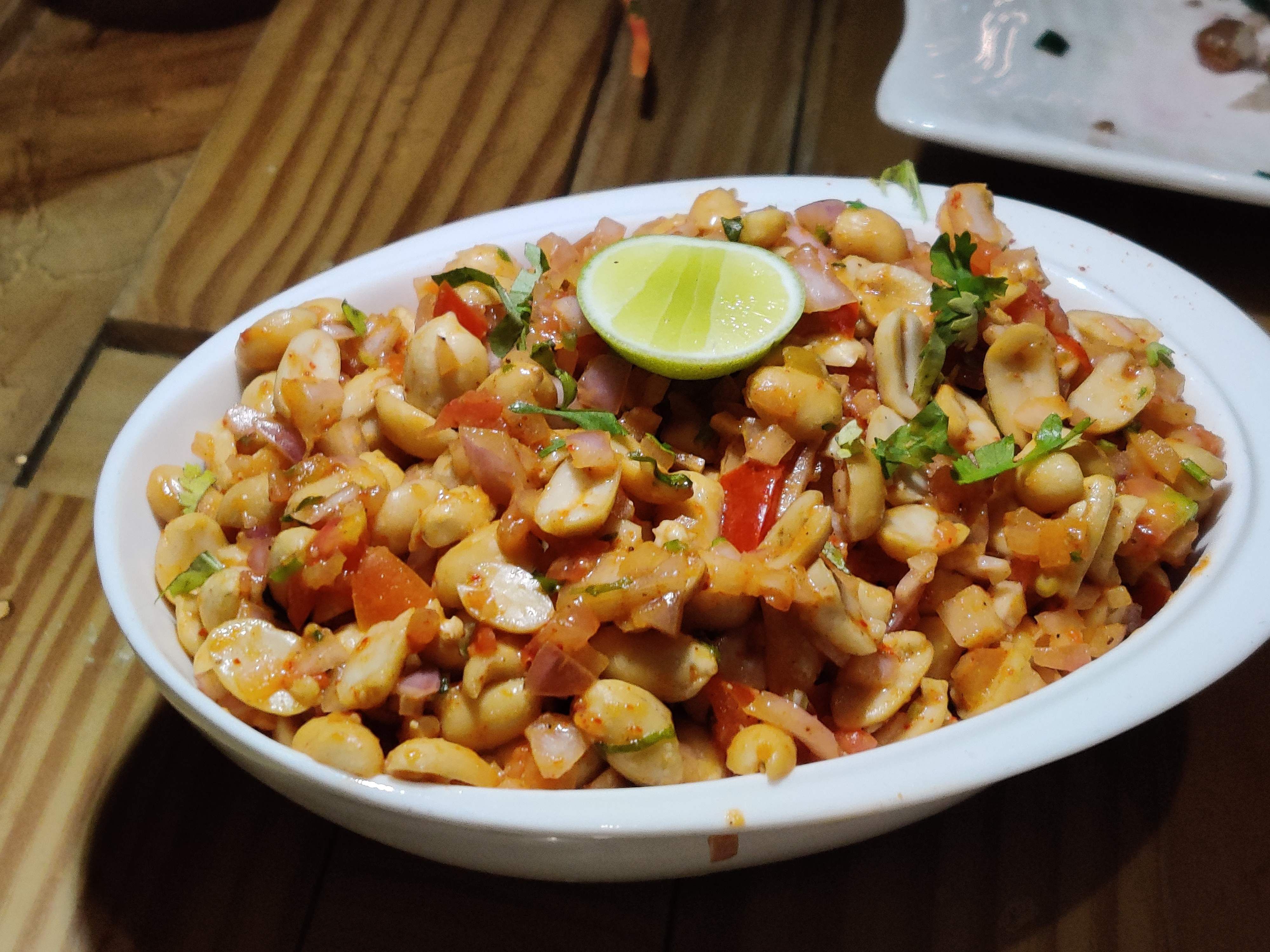 Dish,Food,Cuisine,Ingredient,Produce,Vegetarian food,Staple food,Side dish,Chaat,Vegetable