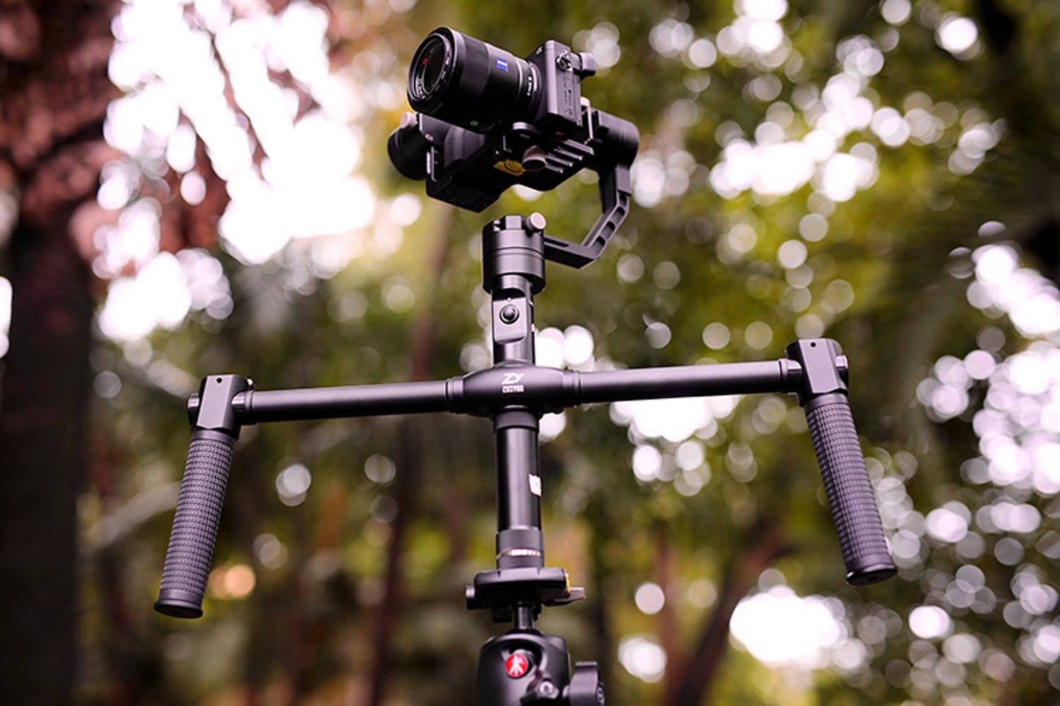 Camera accessory,Cameras & optics,Tripod,Photography,Vehicle,Bicycle part,Bicycle,Bicycle handlebar,Plant,Camera