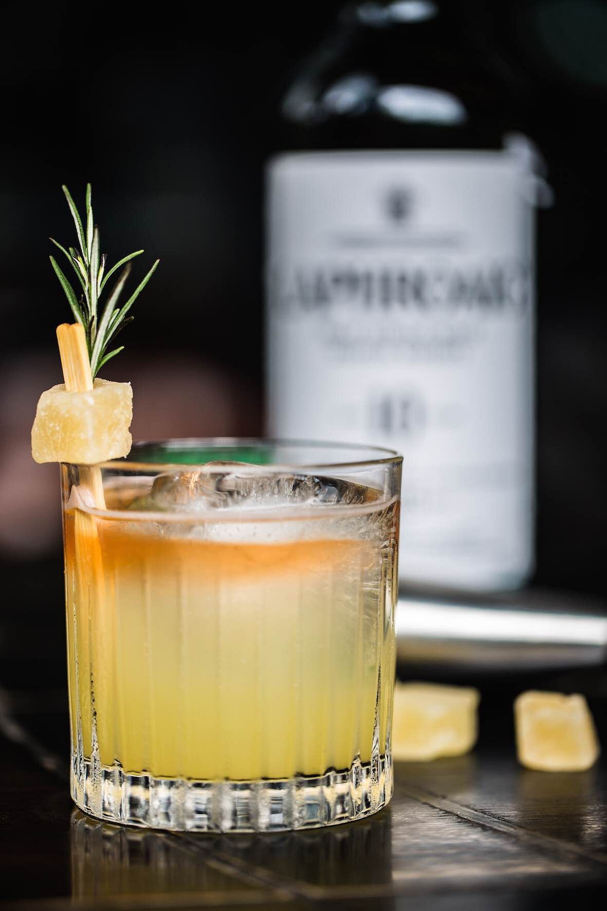 Drink,Classic cocktail,Alcoholic beverage,Distilled beverage,Whiskey sour,Sour,Cocktail,Greyhound,Paloma,Shrub