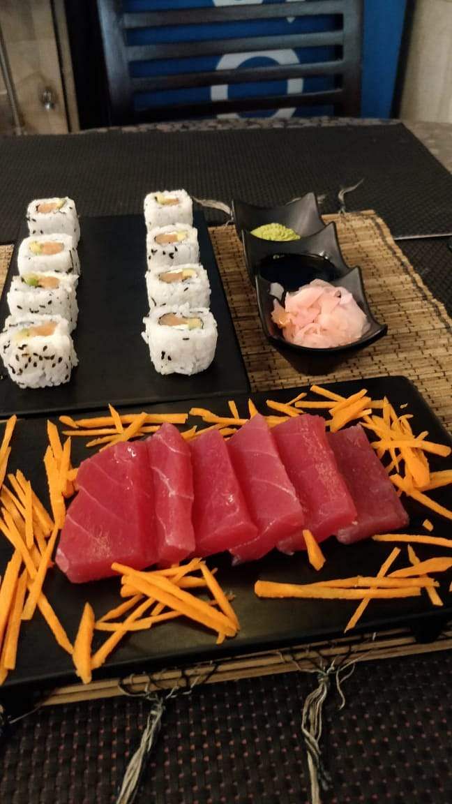 Cuisine,Food,Dish,Ingredient,Japanese cuisine,Tataki,Sushi,Kobe beef,Brunch,Meal