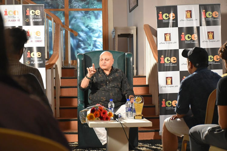 Event,Room,Interior design,Conversation,Art