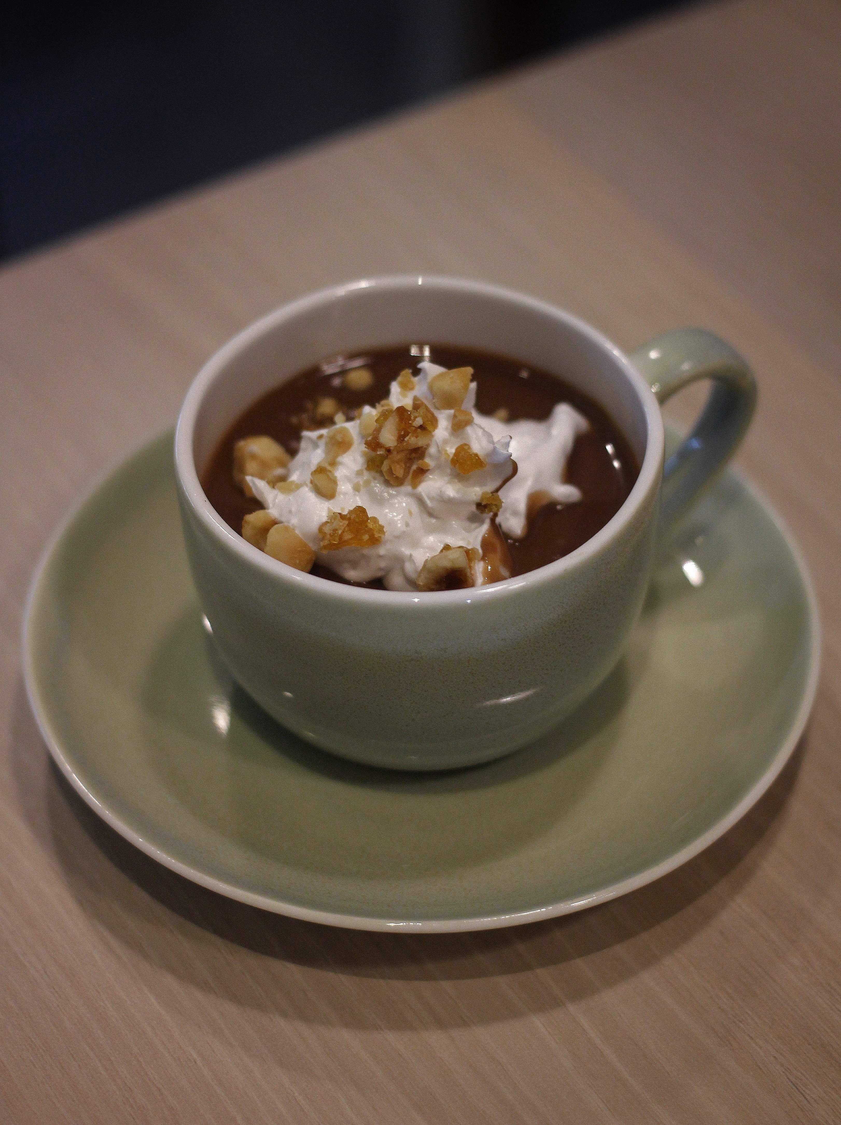 Food,Dish,Cuisine,Whipped cream,Ingredient,Non-alcoholic beverage,Drink,Hot chocolate,Espresso con panna,Cream