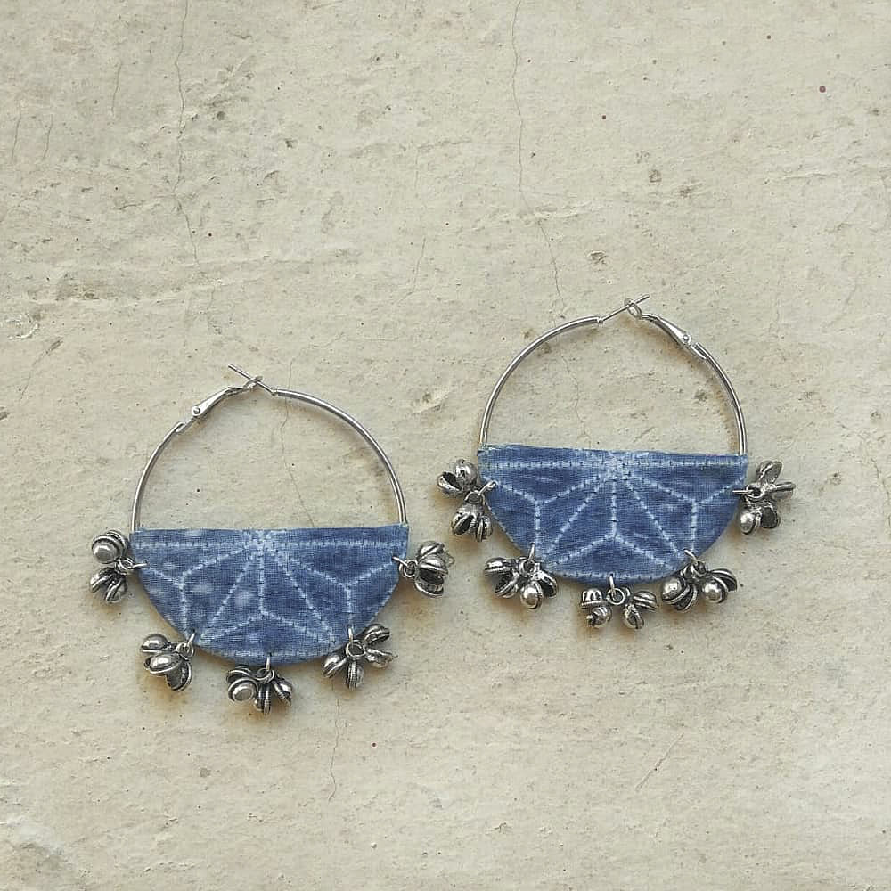 Blue,Body jewelry,Earrings,Cobalt blue,Jewellery,Fashion accessory,Silver,Silver,Metal,Gemstone