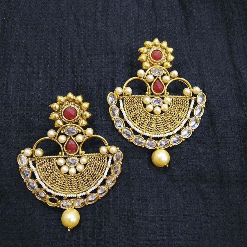 Jewellery,Fashion accessory,Earrings,Pearl,Gemstone,Body jewelry,Gold,Ruby