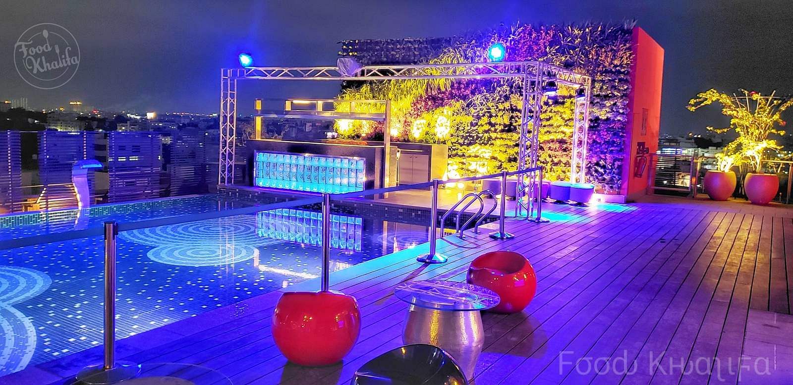 Lighting,Blue,Light,Majorelle blue,Night,Nightclub,Architecture,Leisure,Swimming pool,Stage