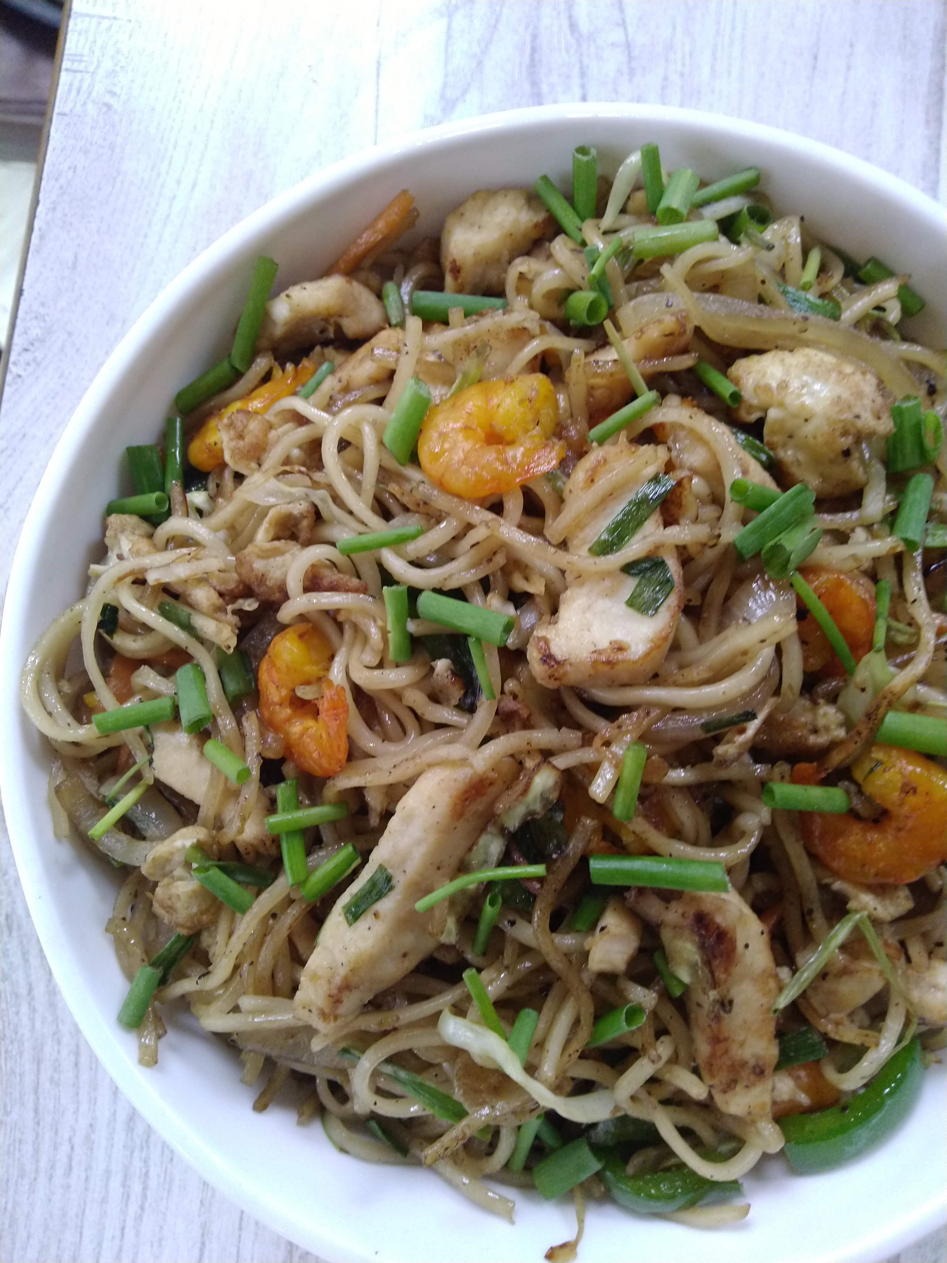 Dish,Food,Cuisine,Noodle,Chow mein,Ingredient,Spaghetti,Shirataki noodles,Pad thai,Pancit