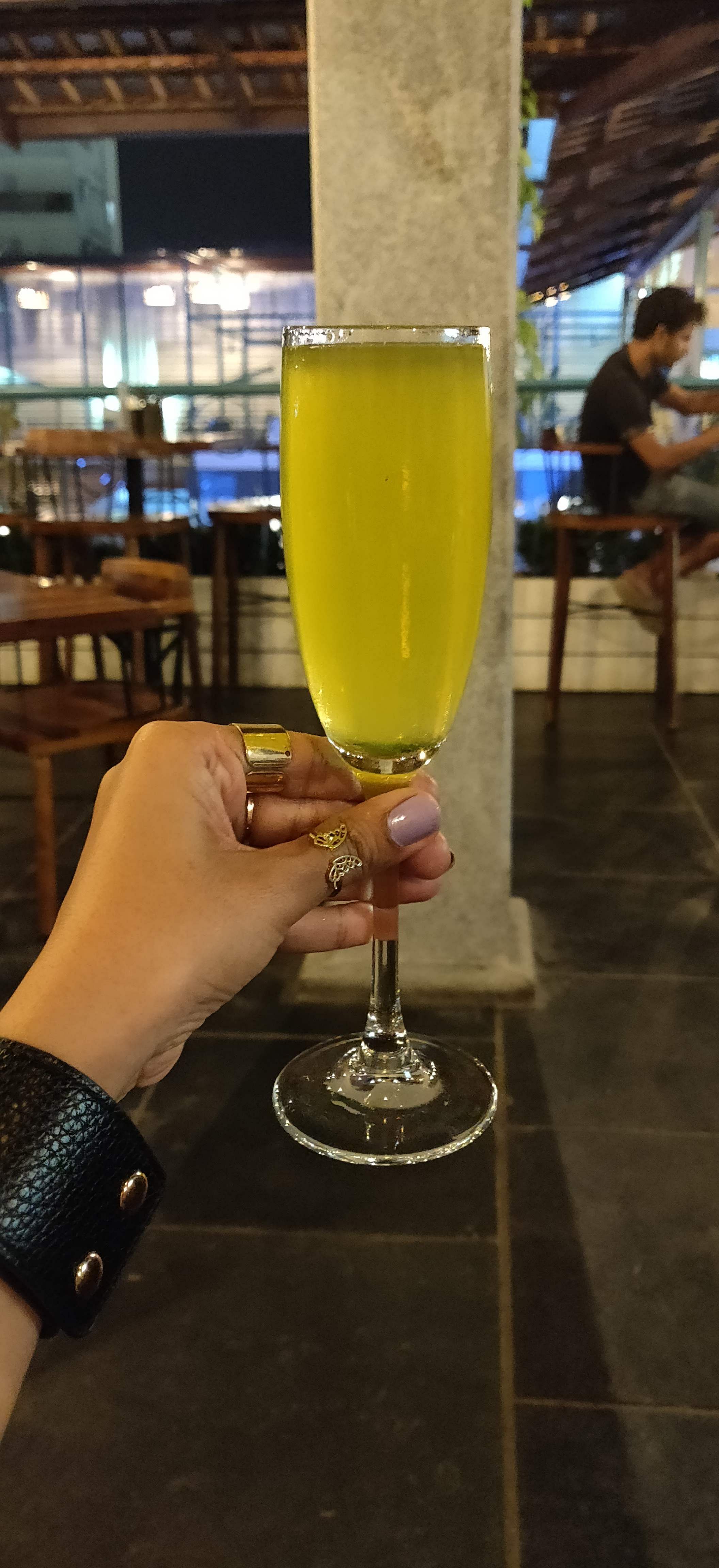 Drink,Alcoholic beverage,Champagne cocktail,Distilled beverage,Cocktail,Juice,Champagne stemware,Agua de valencia,Harvey wallbanger,Non-alcoholic beverage