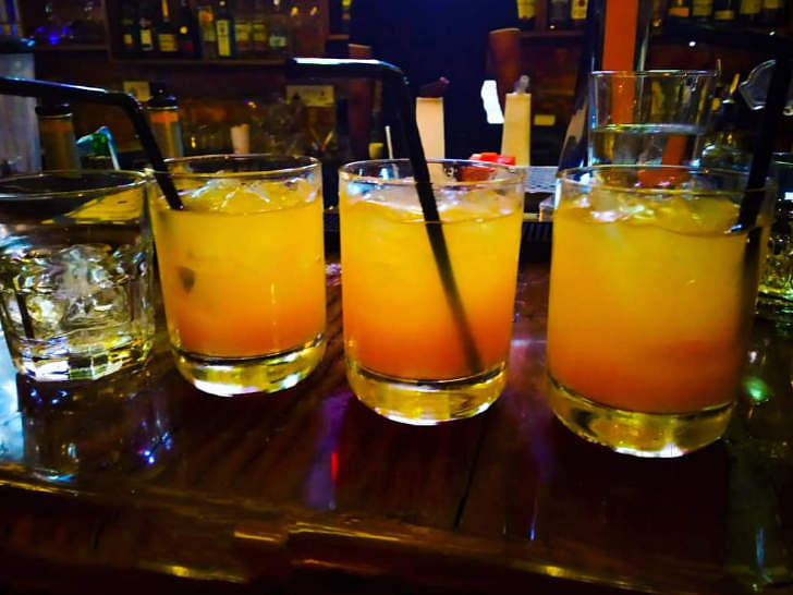 Drink,Distilled beverage,Alcoholic beverage,Cocktail,Sour,Juice,Liqueur,Non-alcoholic beverage,Mai tai,Fuzzy navel