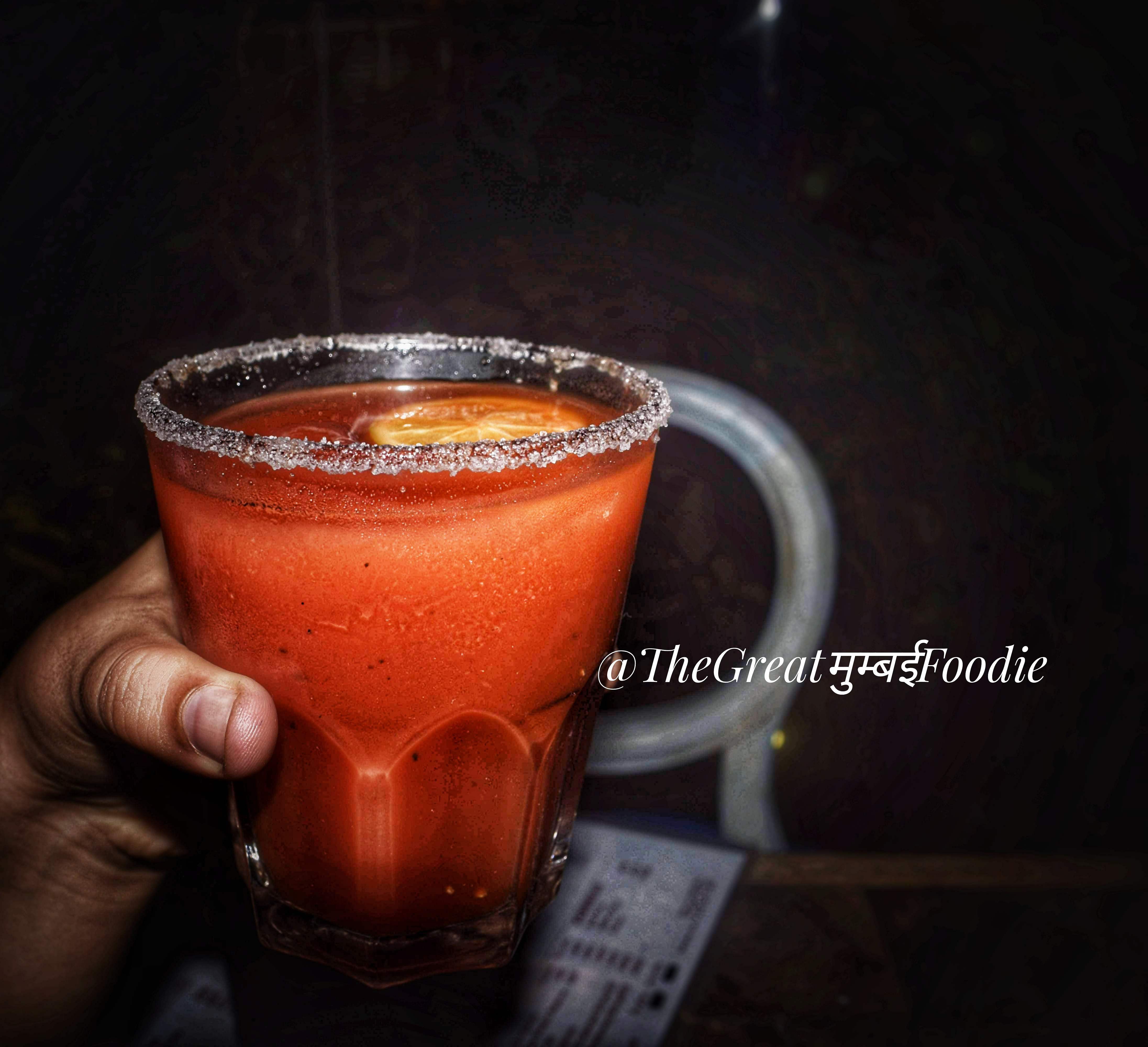 Drink,Juice,Tomato juice,Clamato,Food,Alcoholic beverage,Non-alcoholic beverage,Cocktail,Ingredient,Bay breeze