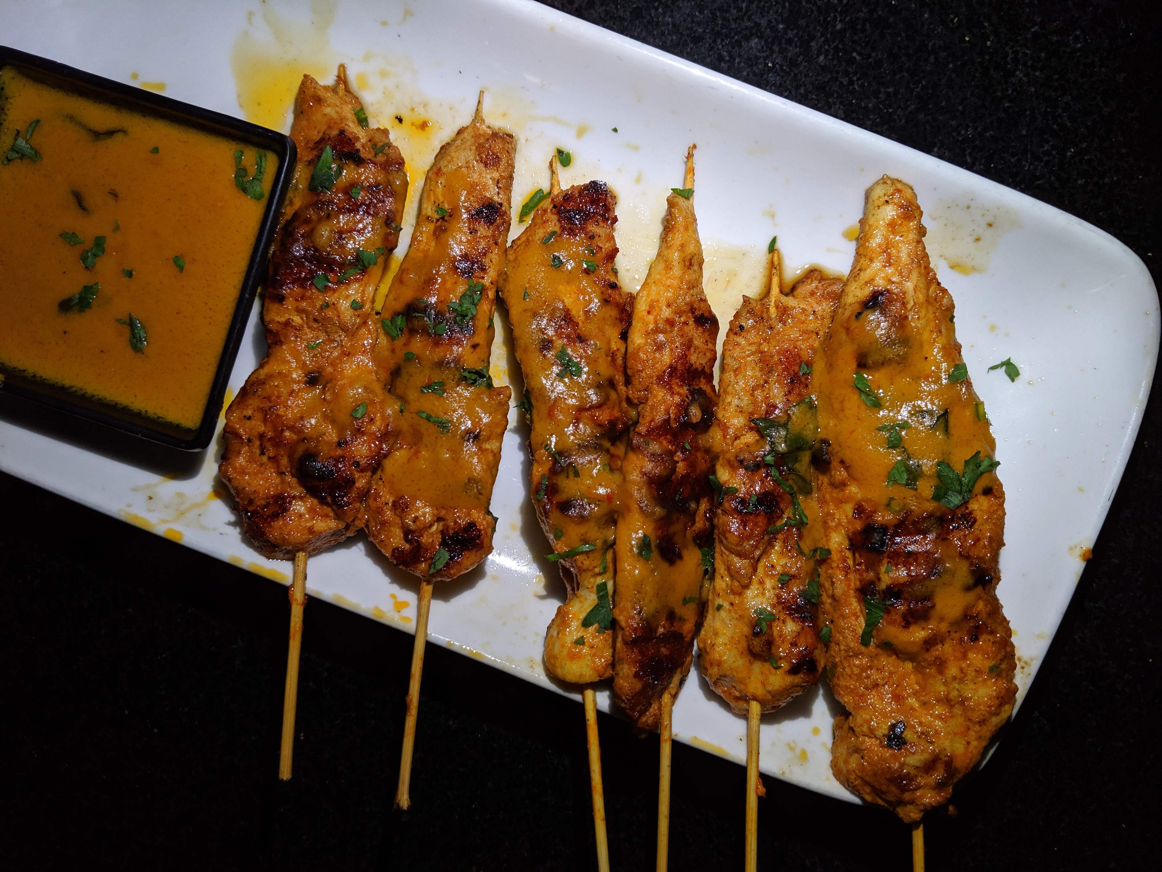 Dish,Cuisine,Food,Satay,Yakitori,Skewer,Ingredient,Meat,Brochette,Chicken tikka