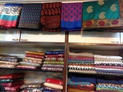 Textile,Room,Furniture,Knitting,Woven fabric,Fashion accessory,Thread,Crochet