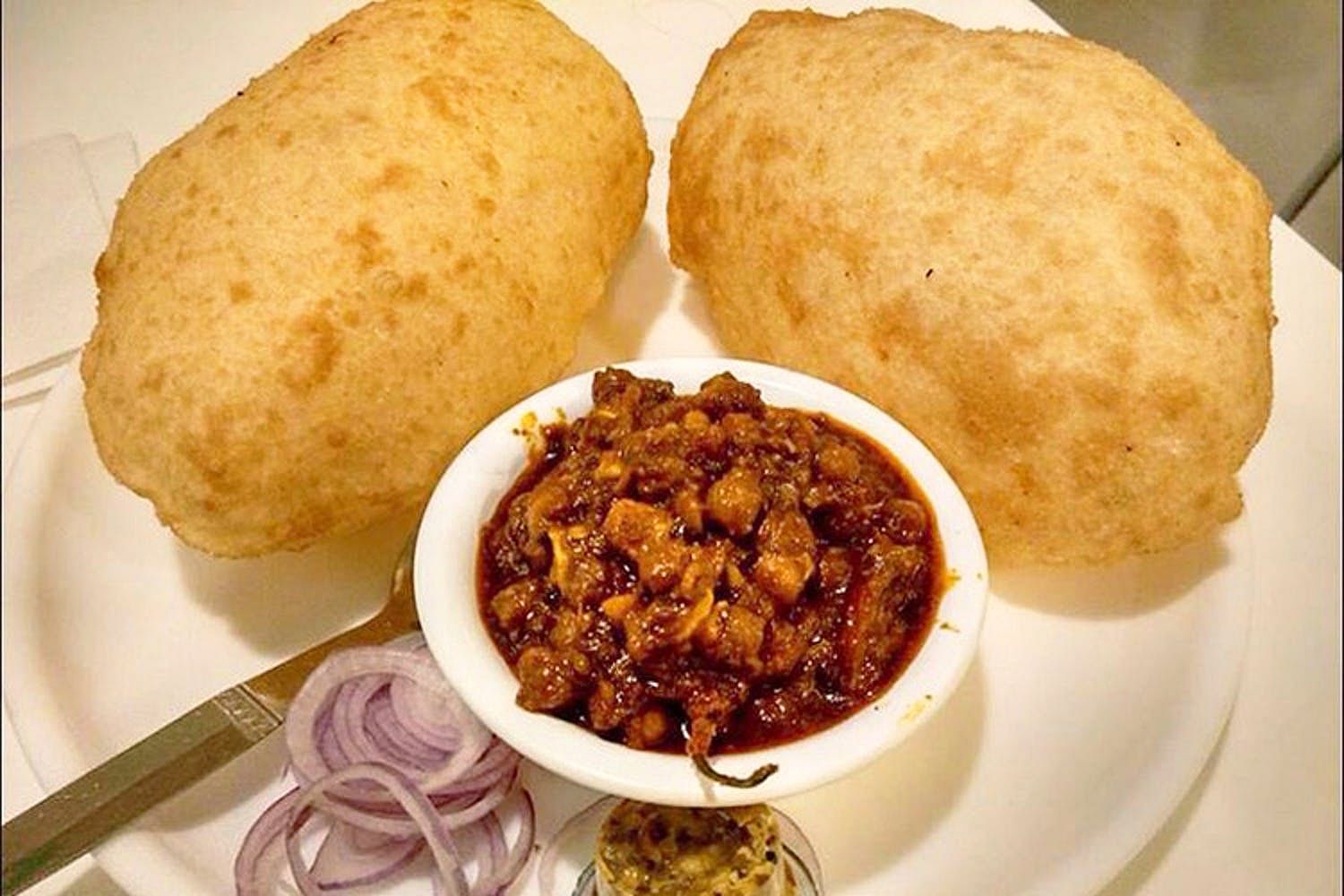 Dish,Food,Cuisine,Ingredient,Chole bhature,Produce,Fried food,Indian cuisine,Puri,Recipe