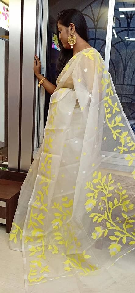 White,Yellow,Clothing,Dress,Gown,Formal wear,Textile,Fashion design,Outerwear,Wedding dress