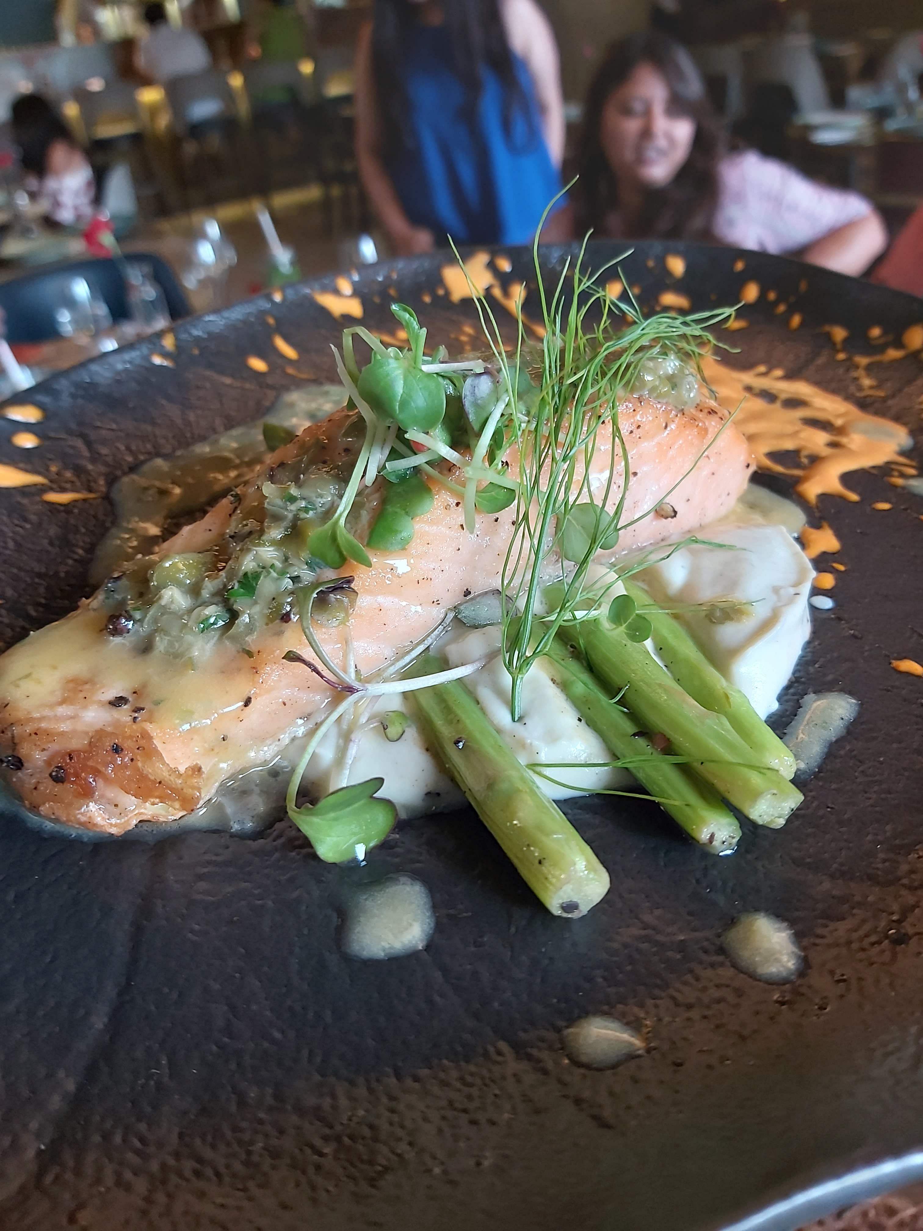 Food,Dish,Cuisine,Ingredient,À la carte food,Produce,Asparagus,Recipe,Restaurant,Meal