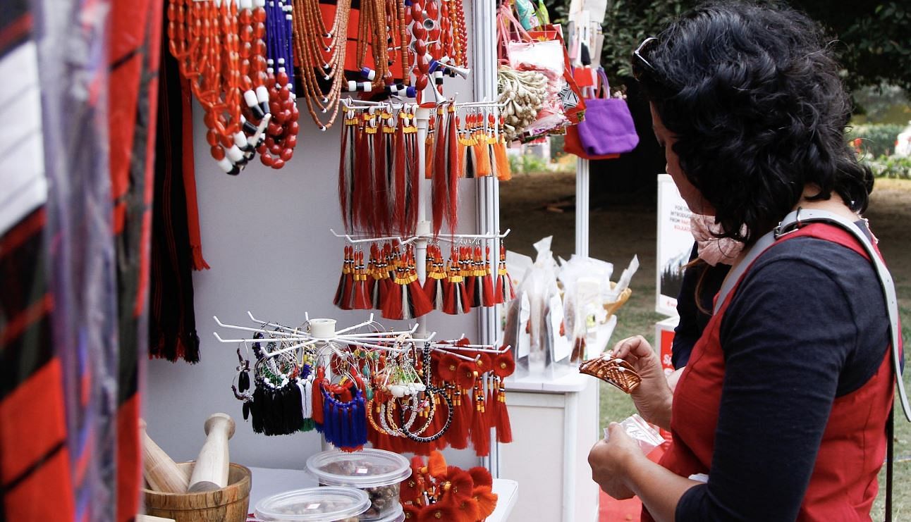 Red,Public space,Selling,Tradition,Market,City,Temple,Fashion accessory,Bazaar,Glass