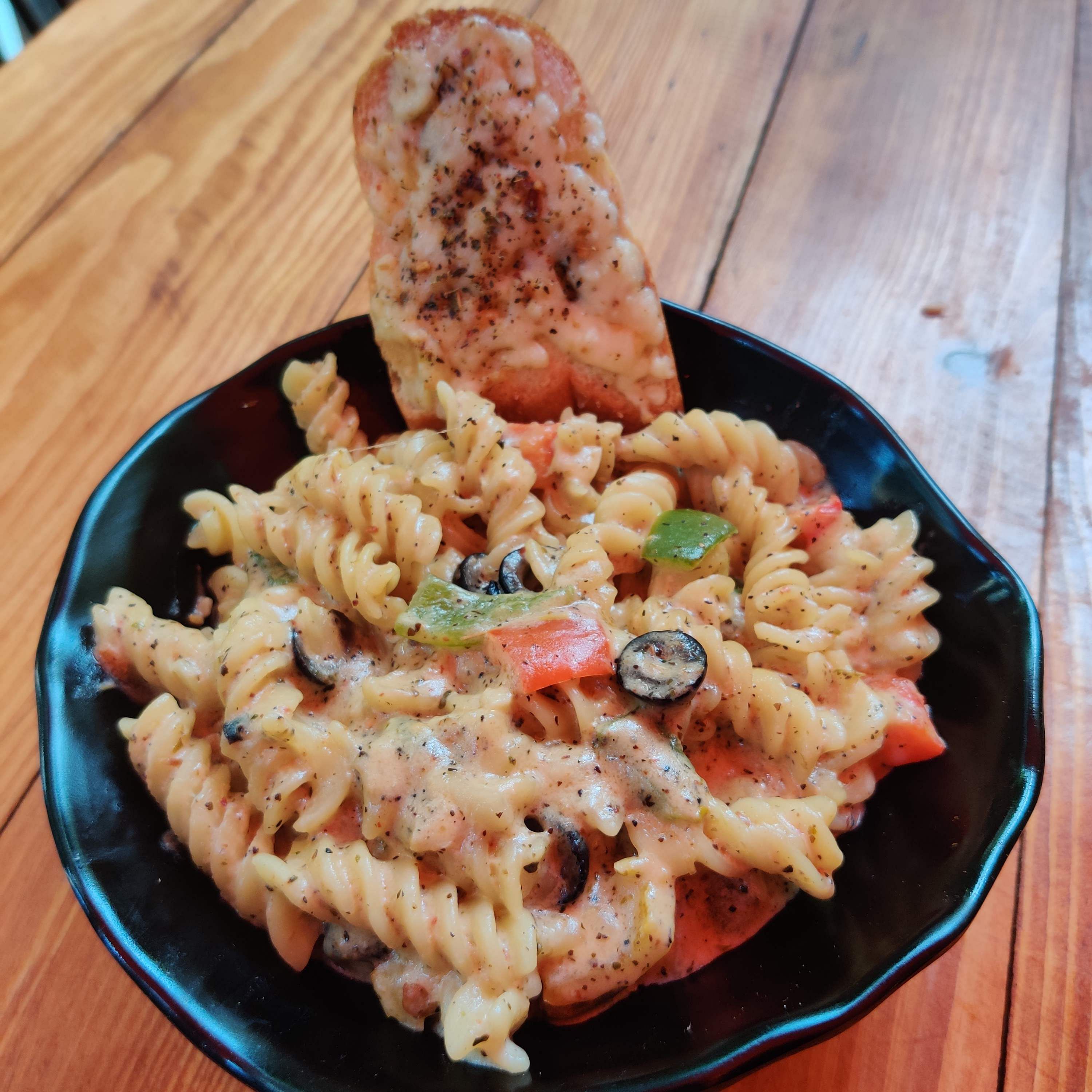 Dish,Food,Cuisine,Fusilli,Ingredient,Rotini,Comfort food,Produce,Staple food,Meat