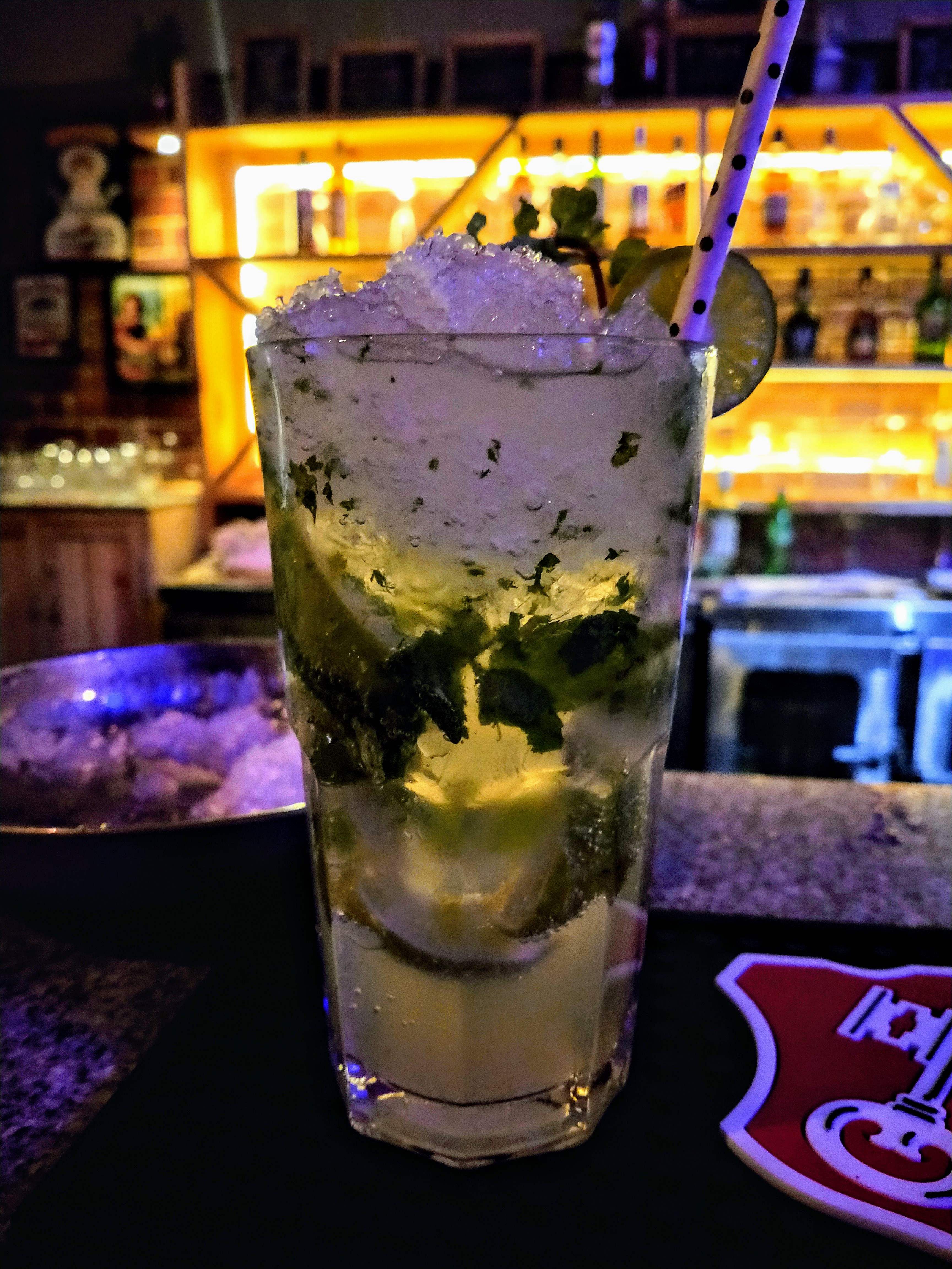 Drink,Alcoholic beverage,Distilled beverage,Liqueur,Cocktail garnish,Non-alcoholic beverage,Cocktail,Mojito,Gin and tonic,Alcohol