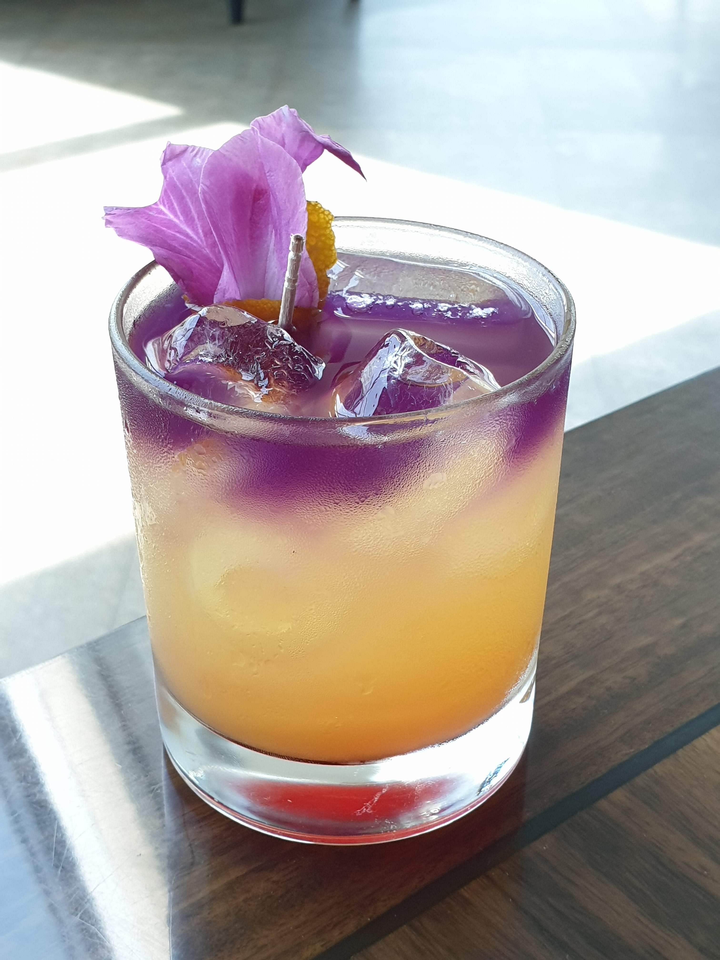 Drink,Mai tai,Sour,Whiskey sour,Alcoholic beverage,Cocktail,Food,Non-alcoholic beverage,Rum swizzle,Distilled beverage