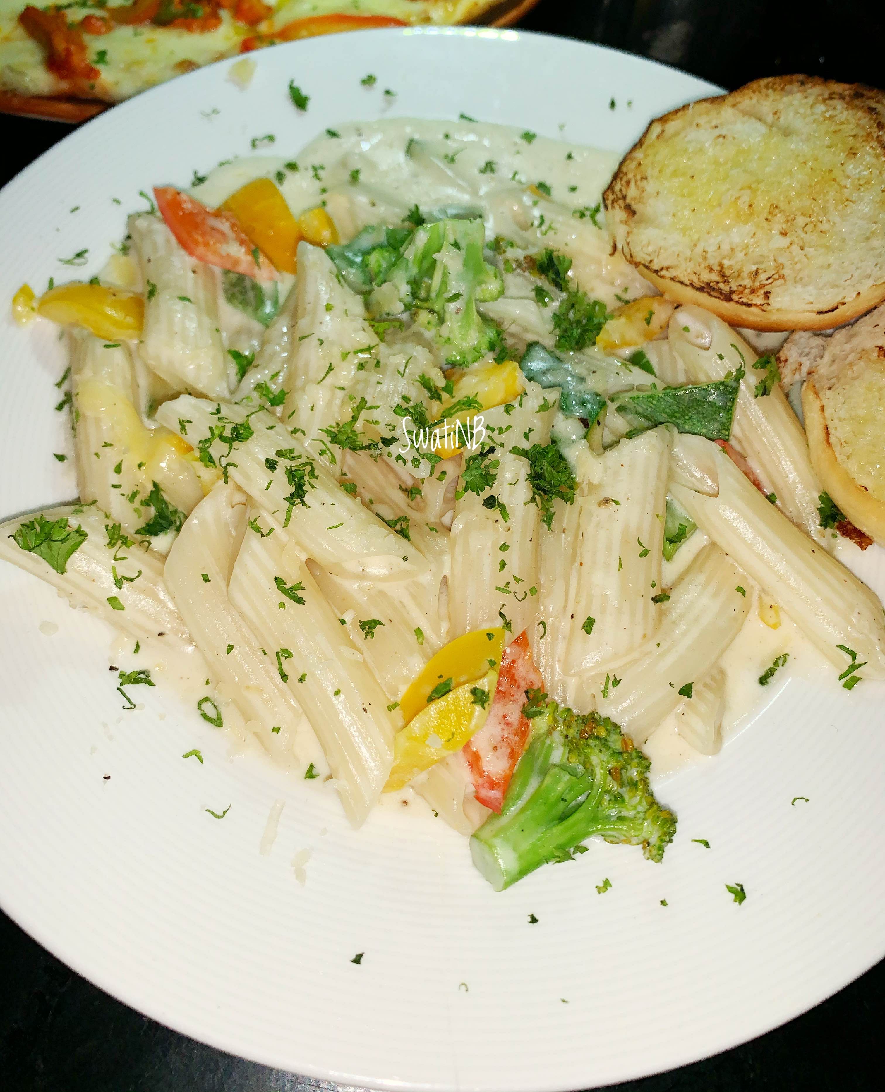 Cuisine,Food,Dish,Penne,Ingredient,Produce,Lunch,Pasta,Italian food,Recipe