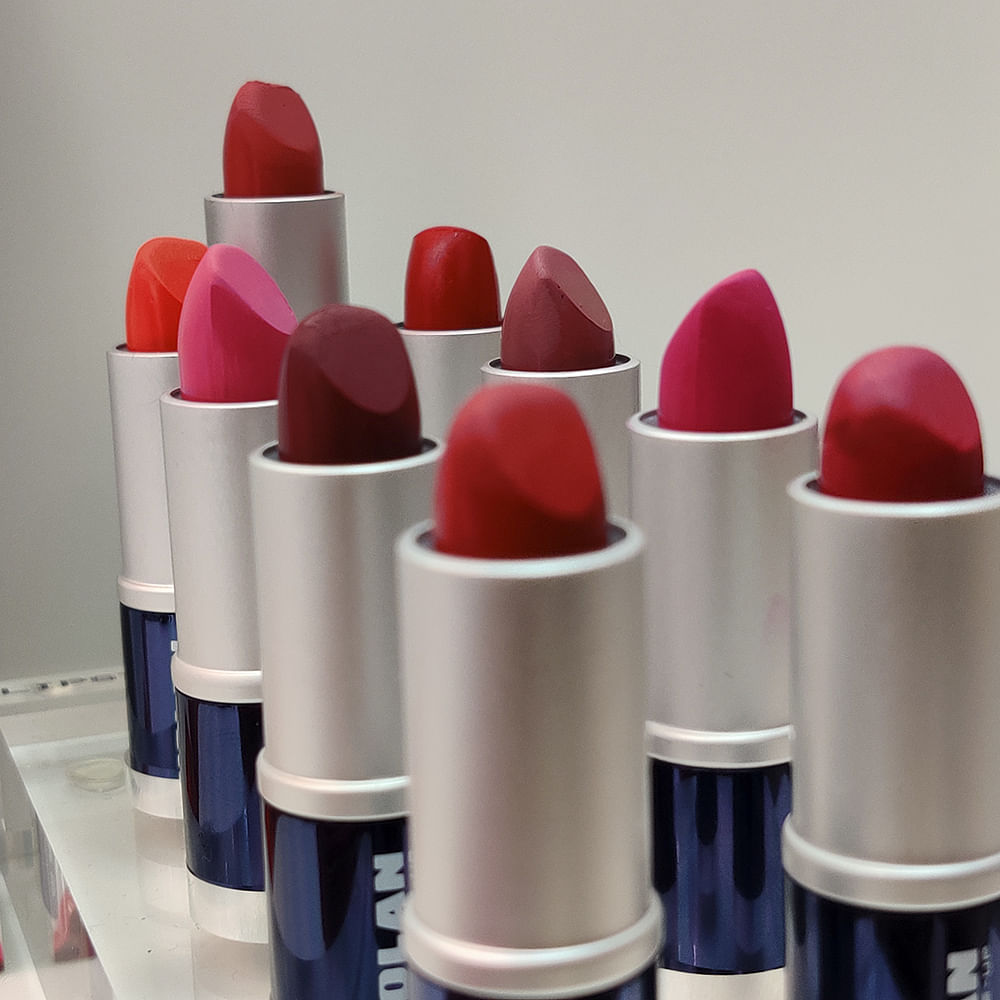 Lipstick,Red,Cosmetics,Pink,Lip,Magenta,Tints and shades,Material property,Carmine