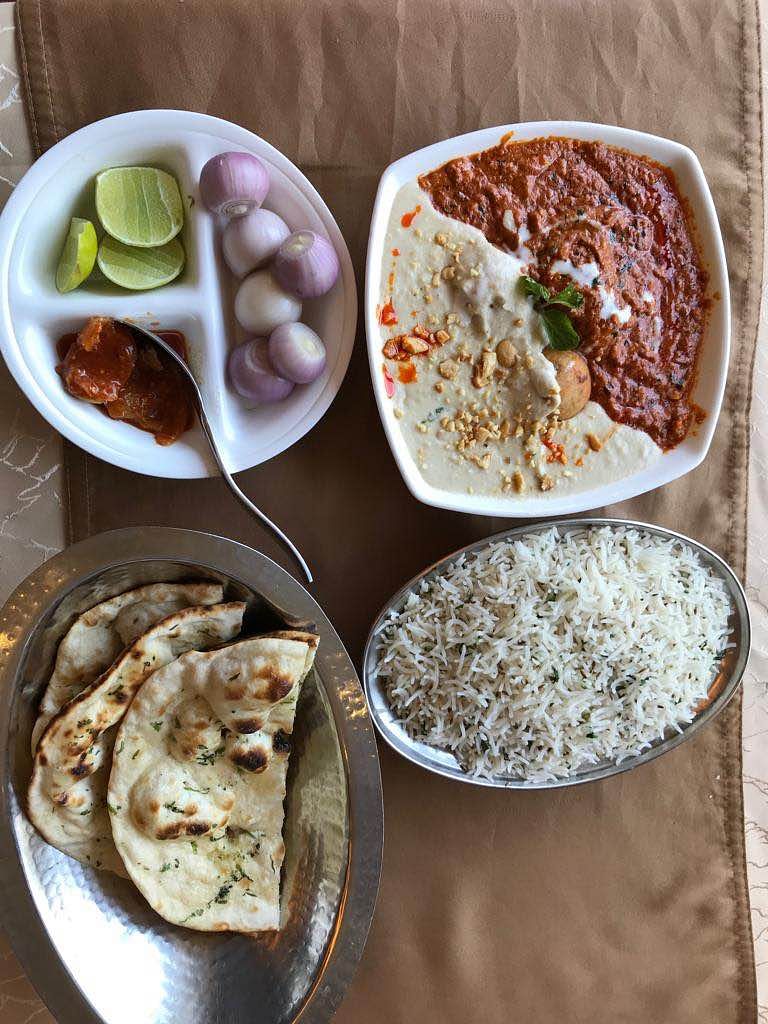 Dish,Food,Cuisine,Baleada,Meal,Naan,Ingredient,Lunch,Comfort food,Flatbread