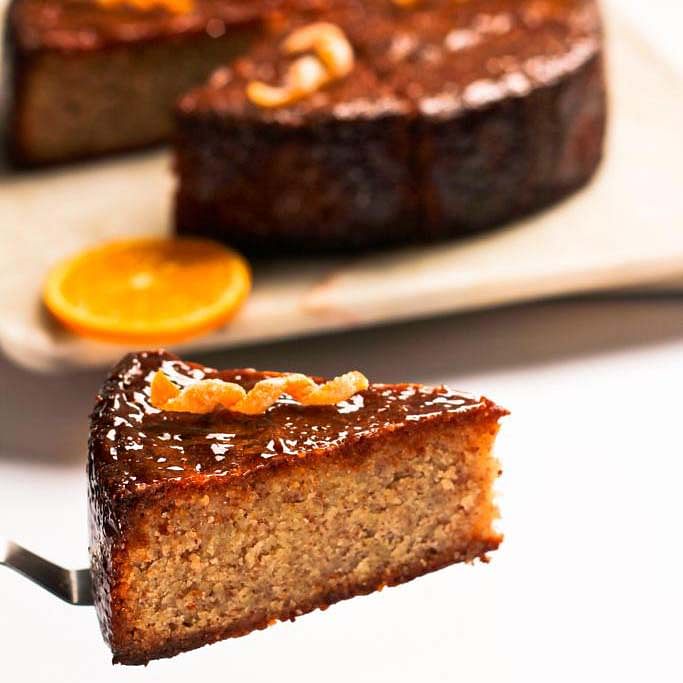 Dish,Food,Cuisine,Ingredient,Dessert,Baked goods,Cake,Caramel,Produce,Snack cake