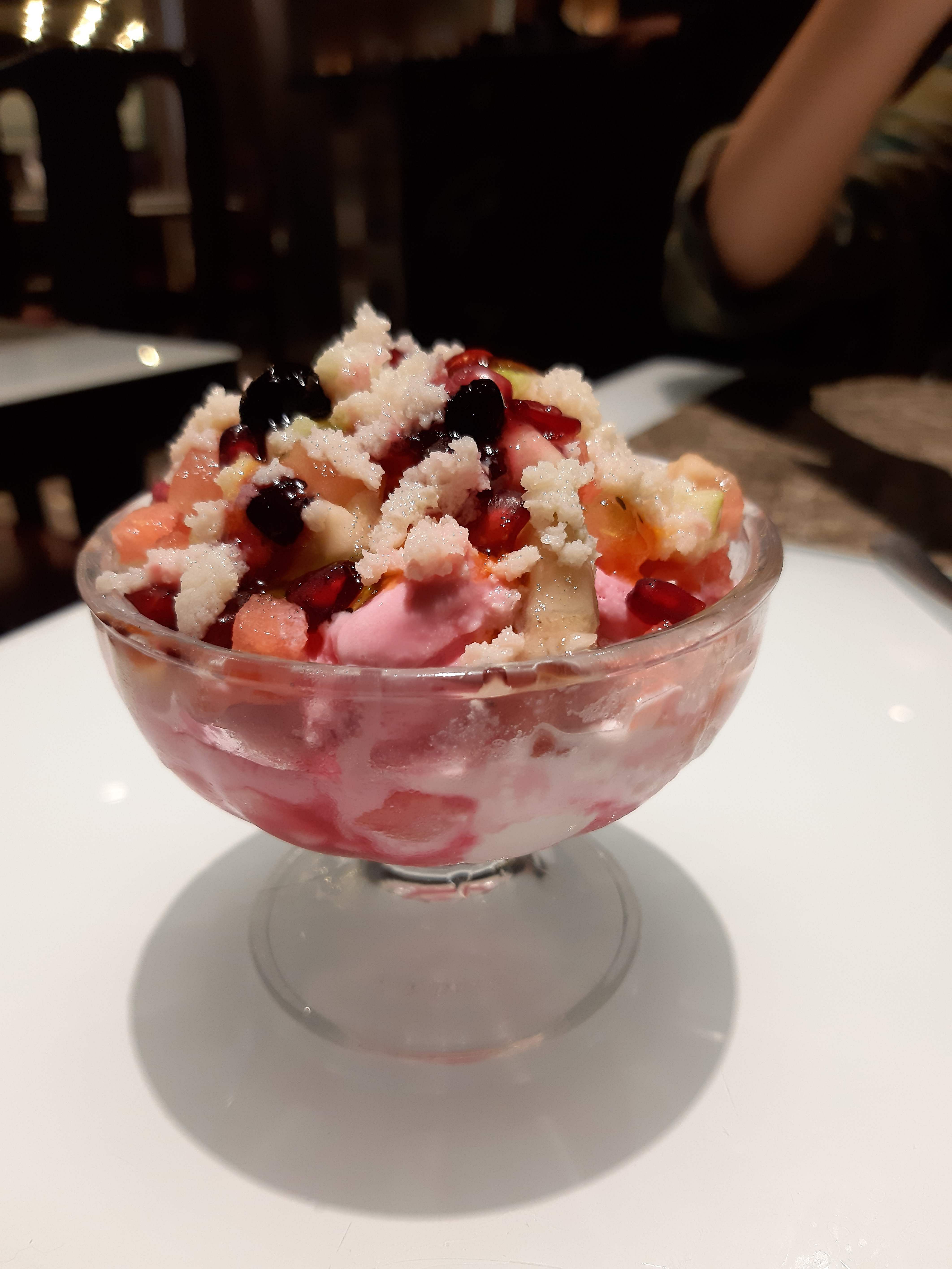 Dish,Food,Cuisine,Ice cream,Dessert,Frozen dessert,Ingredient,Sundae,Ambrosia,Cream