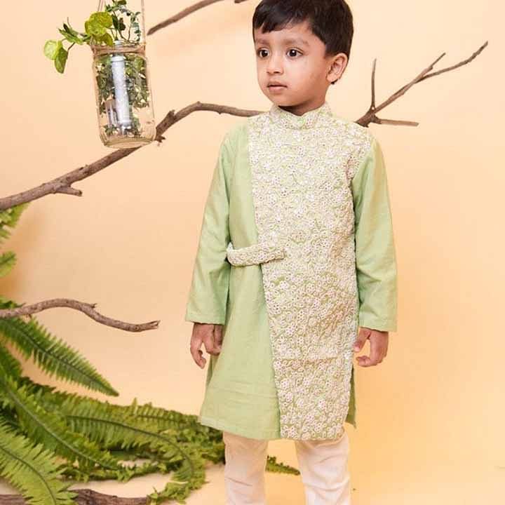 Clothing,Child,Outerwear,Male,Sleeve,Formal wear,Dress,Suit,Neck,Trench coat