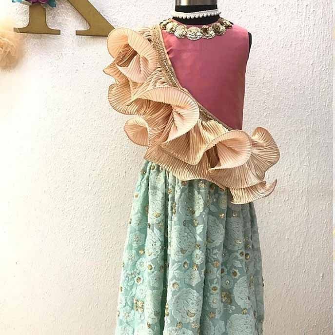 Clothing,Pink,Dress,Ruffle,Day dress,Shoulder,Fashion,Textile,Peach,Fashion accessory
