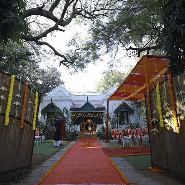 Building,Aisle,Leisure,Walkway