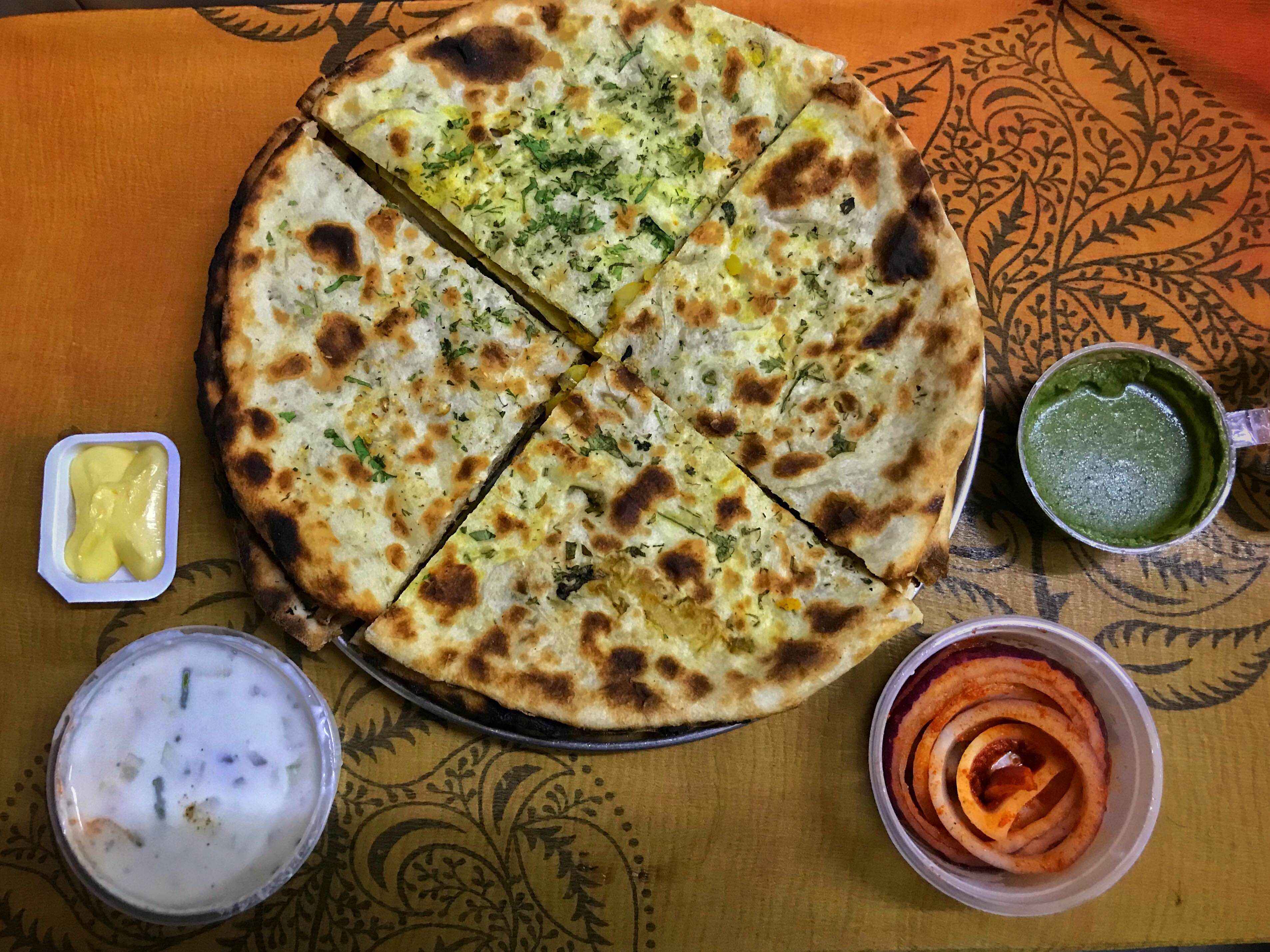 Dish,Food,Cuisine,Ingredient,Flatbread,Roti,Paratha,Manakish,Baked goods,Indian cuisine