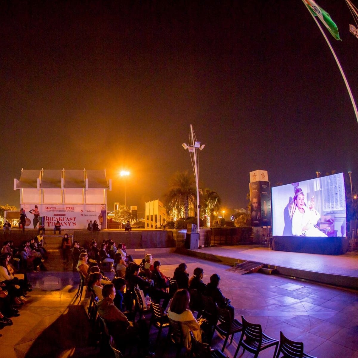 Stage,Light,Lighting,Night,Sky,Crowd,Performance,Architecture,Event,Photography