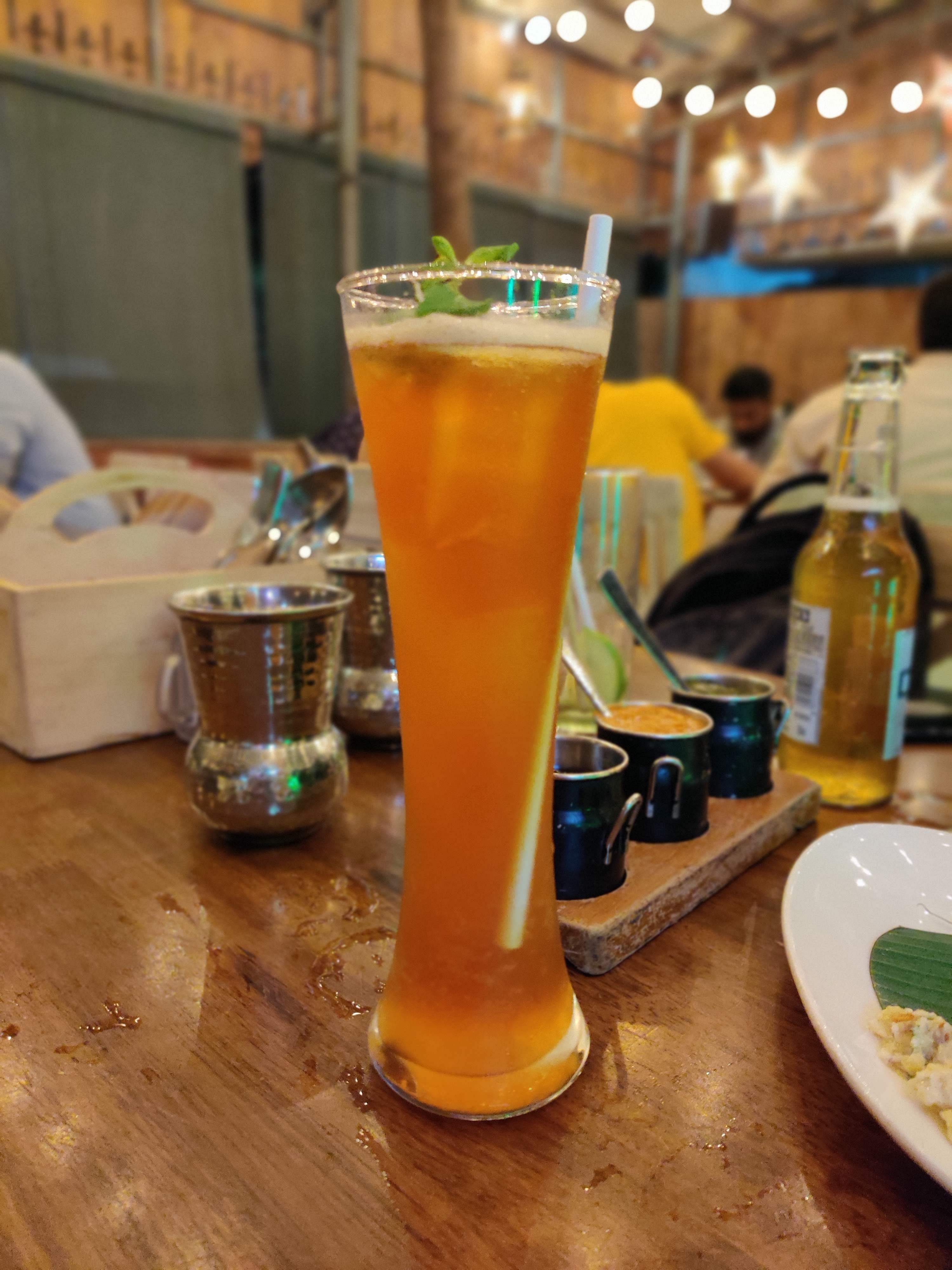 Drink,Beer,Wheat beer,Juice,Food,Alcoholic beverage,Passion fruit juice,Beer cocktail,Non-alcoholic beverage,Distilled beverage