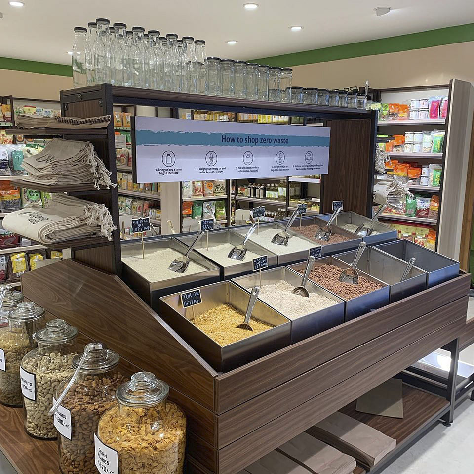 Display case,Product,Retail,Interior design,Building,Furniture,Bakery,Convenience store,Grocery store