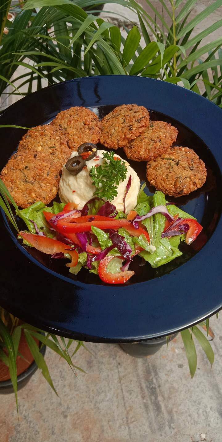 Dish,Food,Cuisine,Ingredient,Cutlet,Fishcake,Falafel,Fritter,Vegan nutrition,Vegetarian food