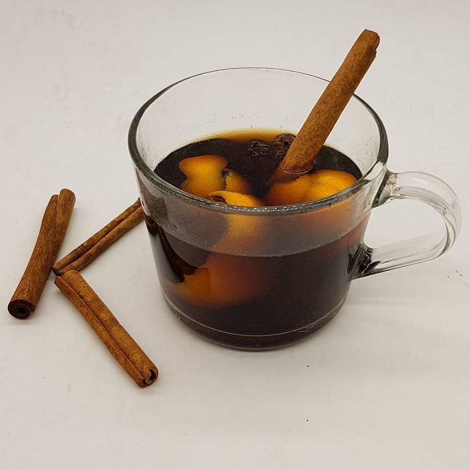 Cinnamon,Drink,Food,Mulled wine,Ingredient,Cuisine,Cinnamon stick,Dish,Hot toddy,Tea