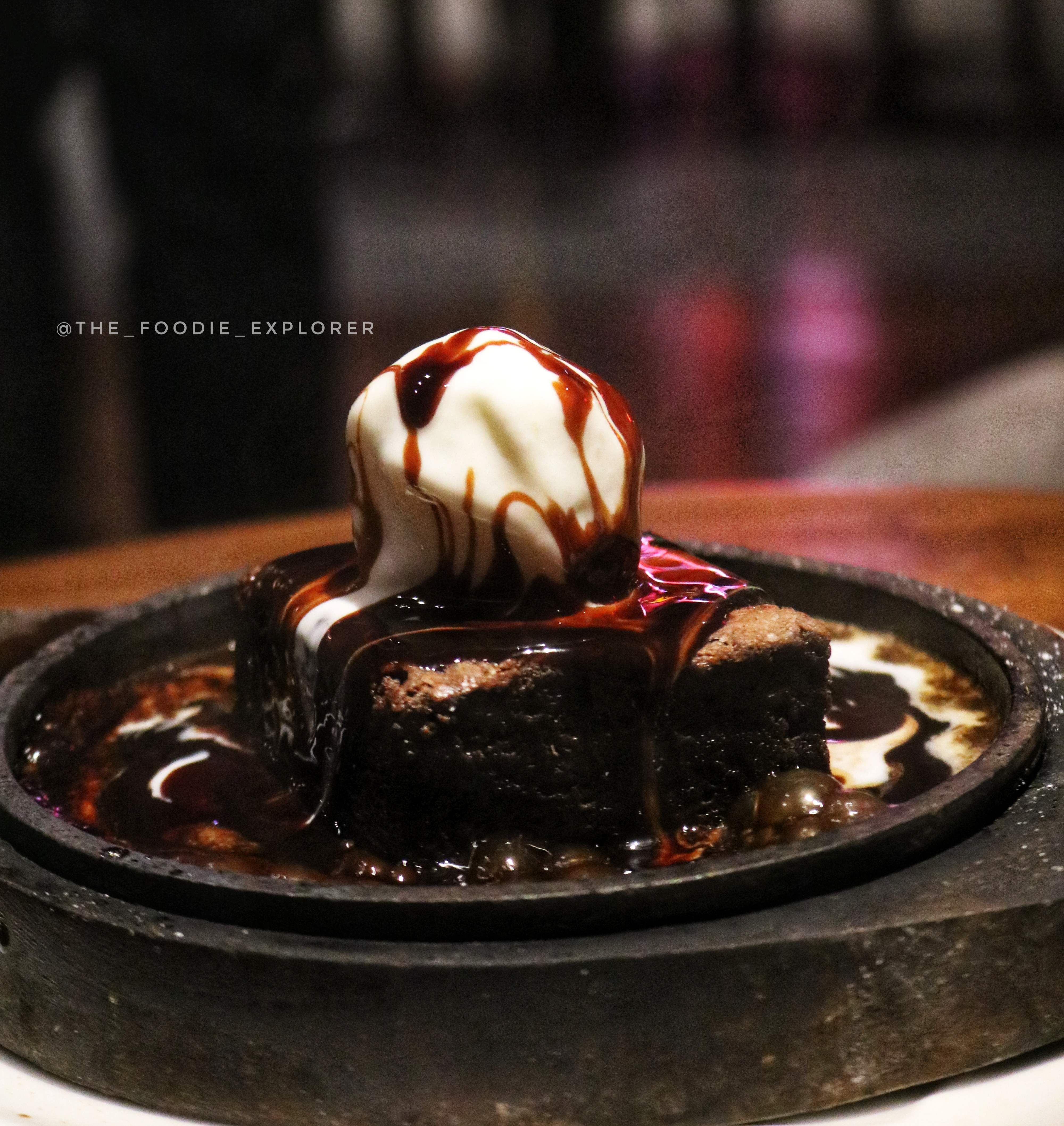 Food,Dish,Cuisine,Chocolate syrup,Dessert,Ingredient,Sundae,Chocolate,Pudding,Cream