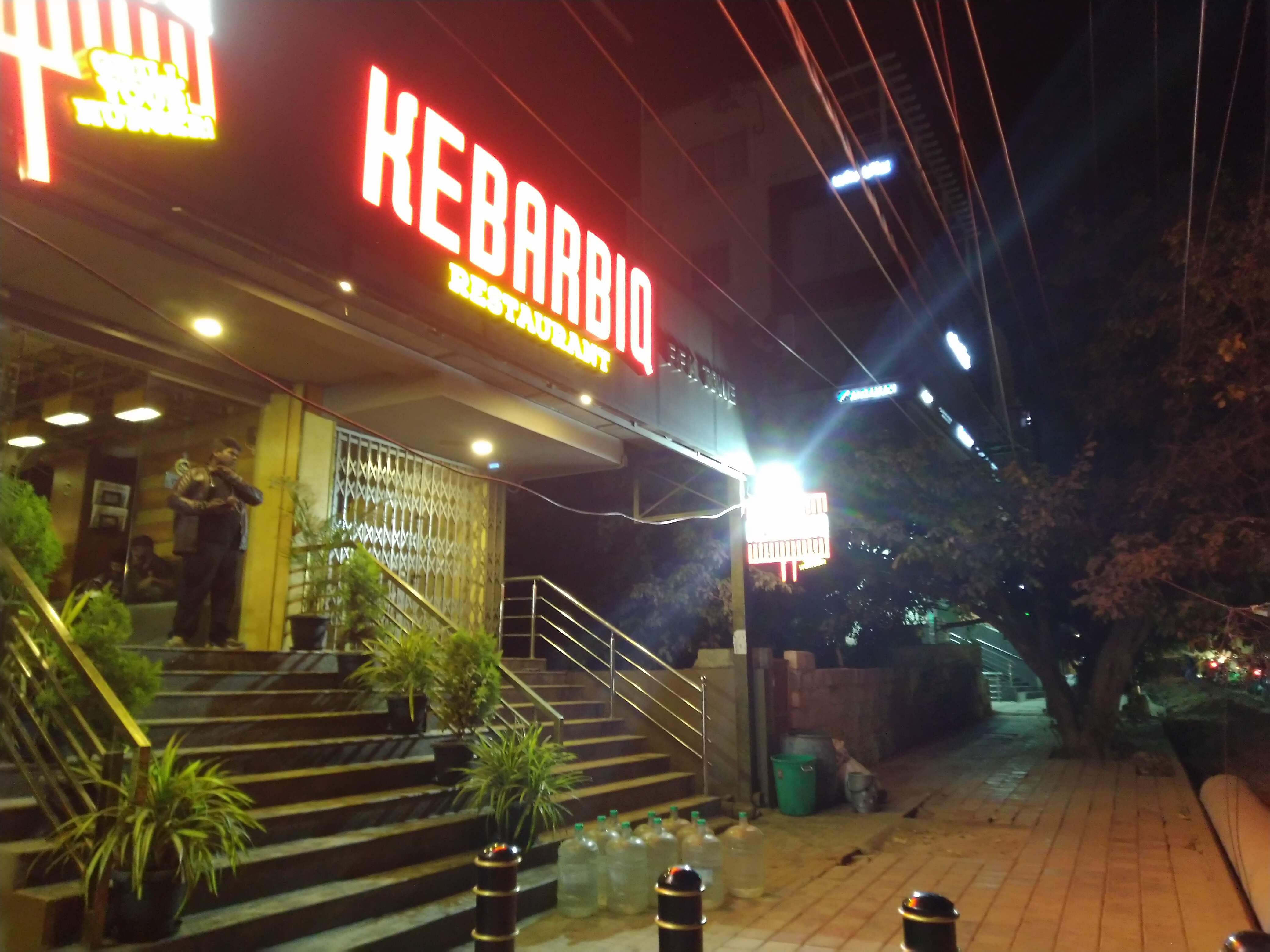 Night,Light,Lighting,Sky,Building,Architecture,Restaurant,City,Neon,Plant