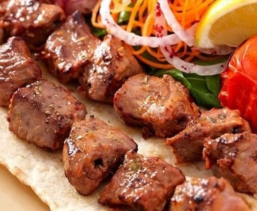 Dish,Food,Shashlik,Cuisine,Souvlaki,Brochette,Yakitori,Skewer,Ingredient,Shish taouk
