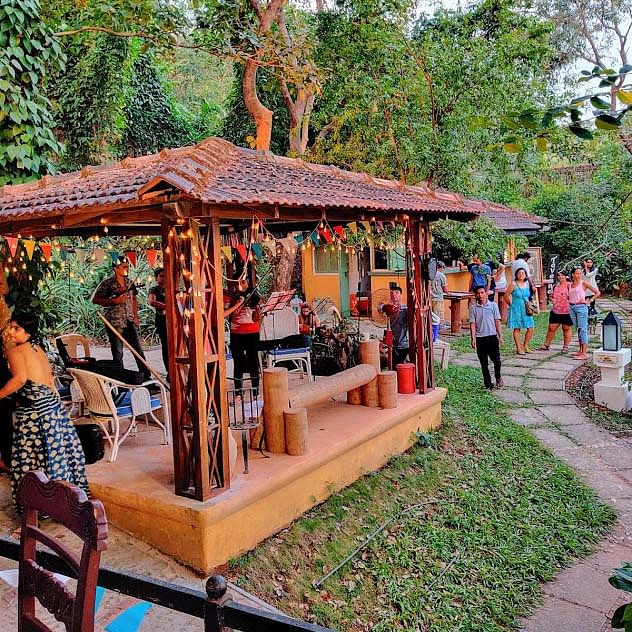 Leisure,Tree,Tourism,Building,Backyard,Outdoor structure,Gazebo