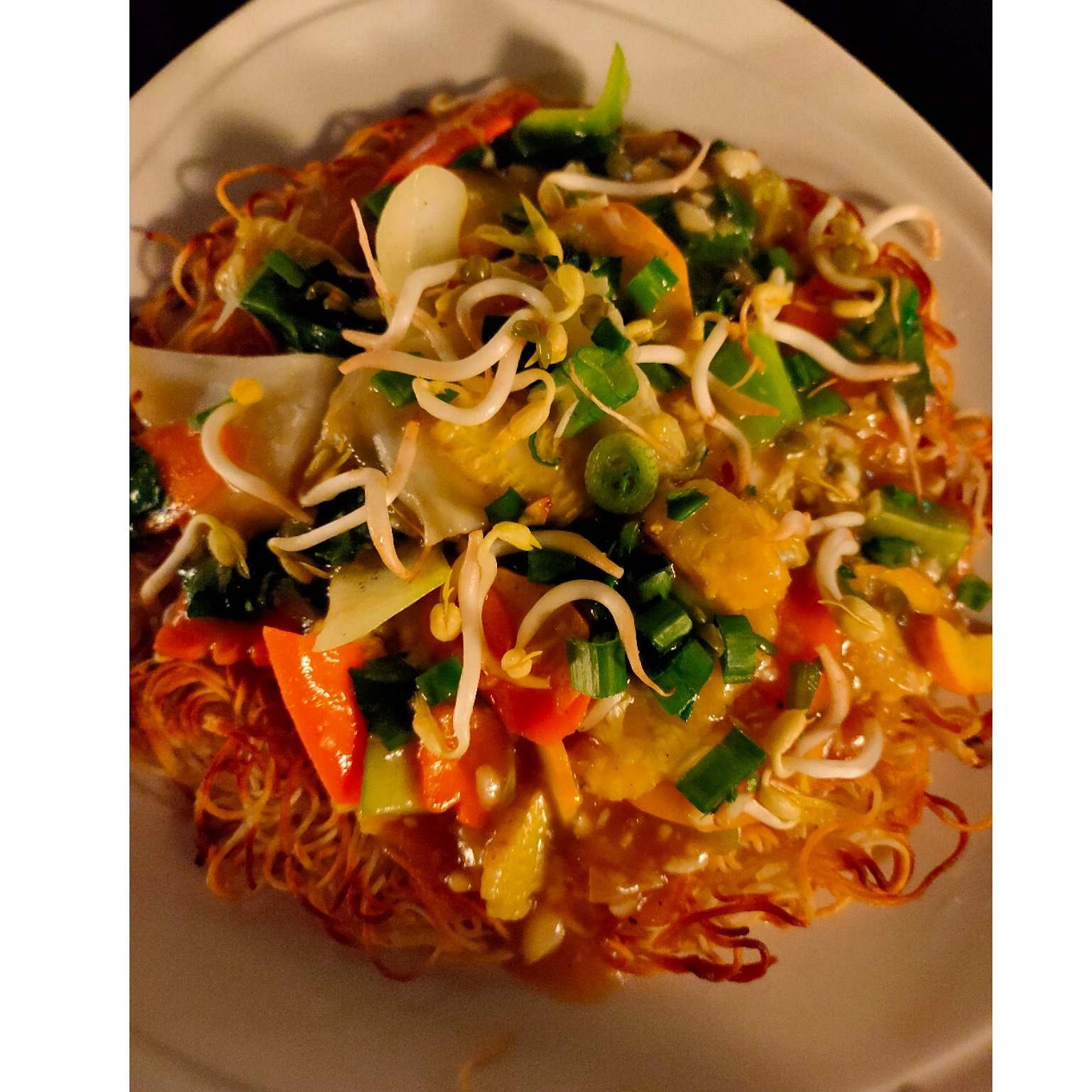 Food,Dish,Cuisine,Ingredient,Karedok,Noodle,Pancit,Chow mein,Fried noodles,Recipe