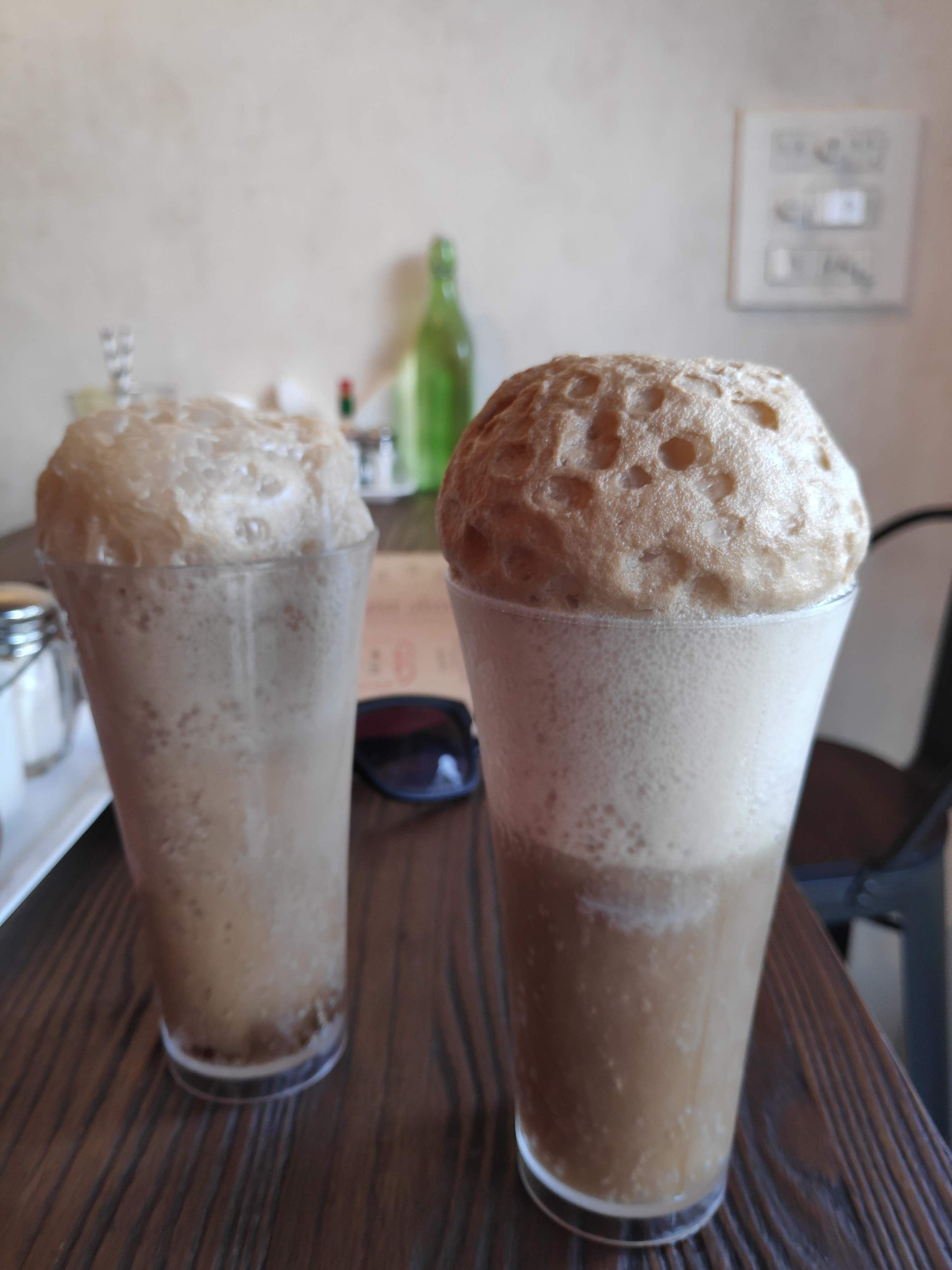 Food,Drink,Milkshake,Non-alcoholic beverage,Frappé coffee,Floats,Iced coffee,Dessert,Irish cream,Smoothie