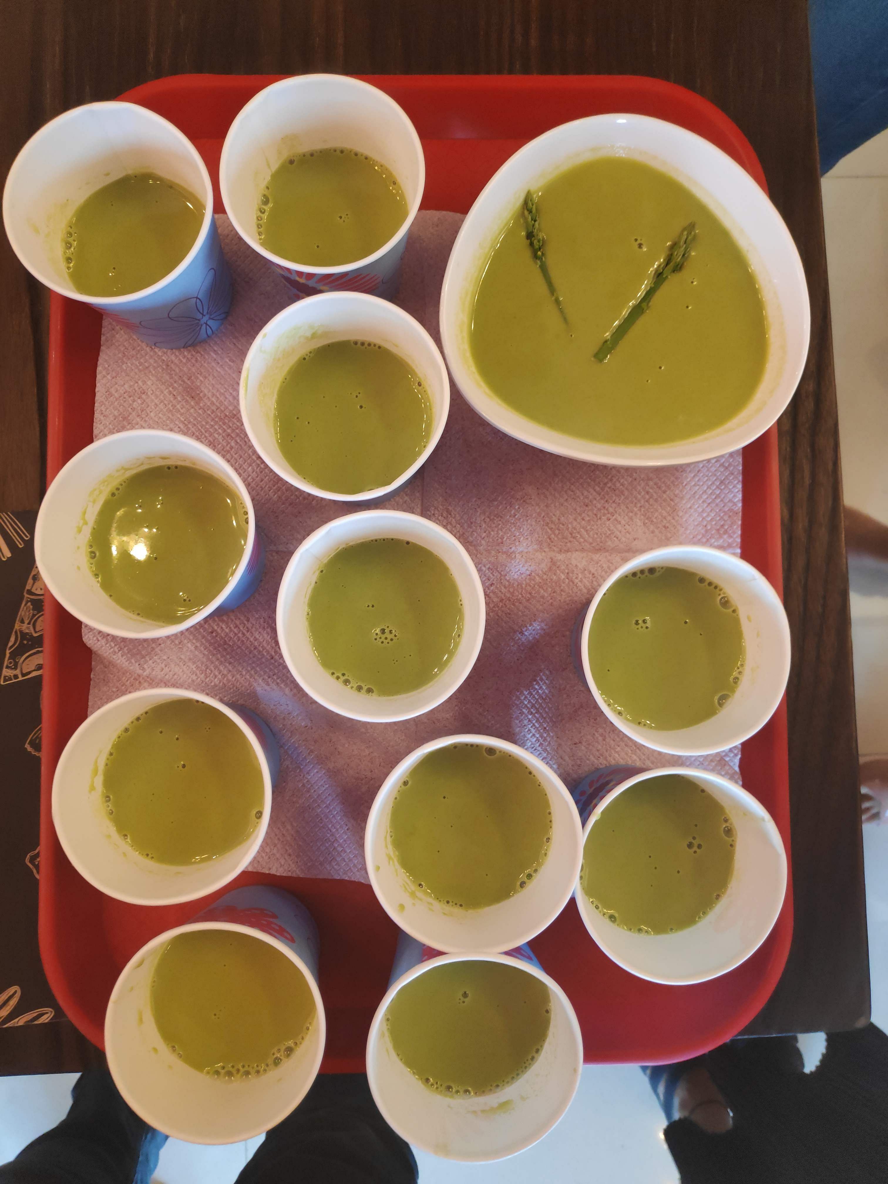 Dishware,Cup,Cup,Drink,Food,Serveware,Tea,Cuisine,Tableware,Broth