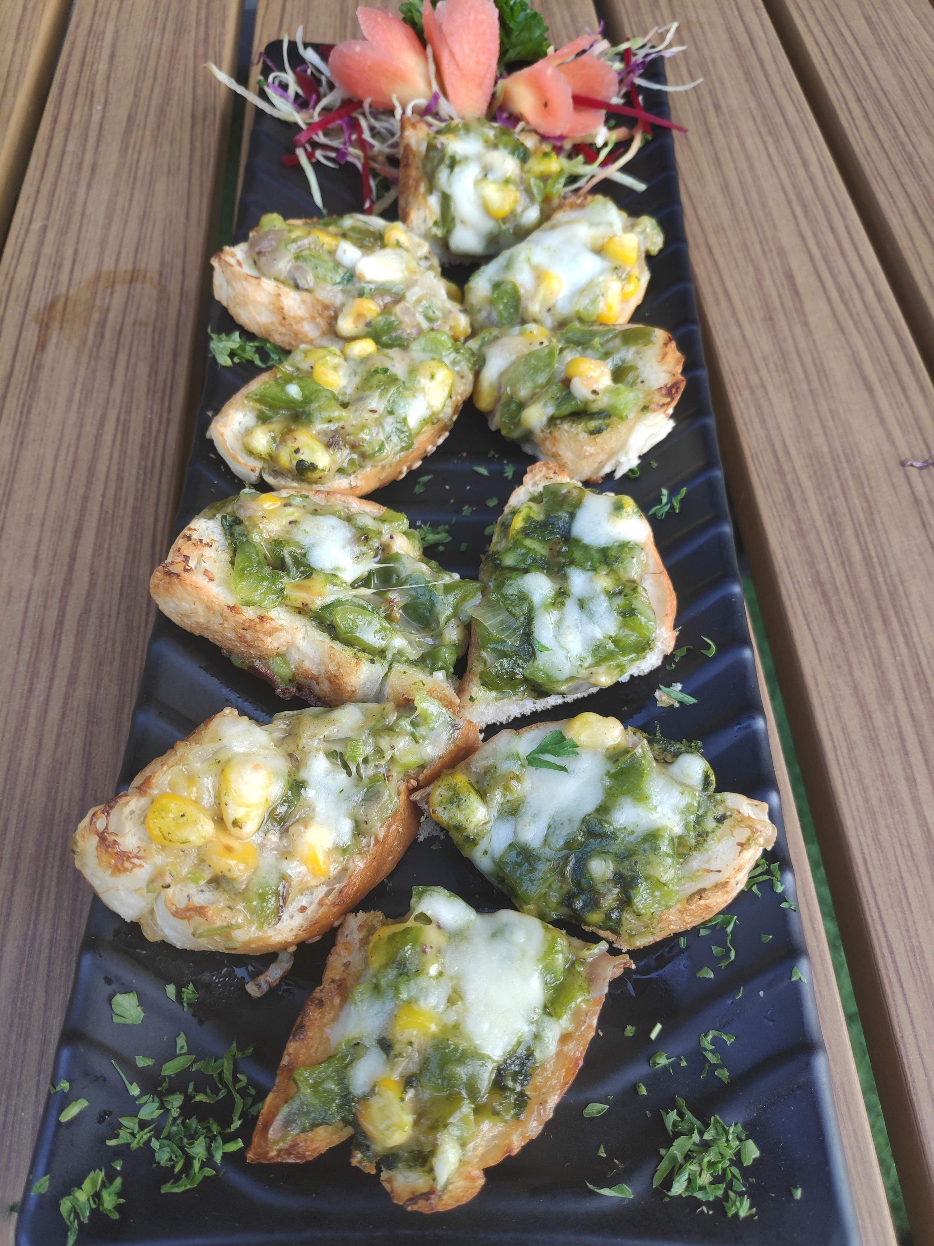 Dish,Food,Cuisine,Ingredient,Bruschetta,appetizer,Oysters rockefeller,Finger food,Produce,Recipe