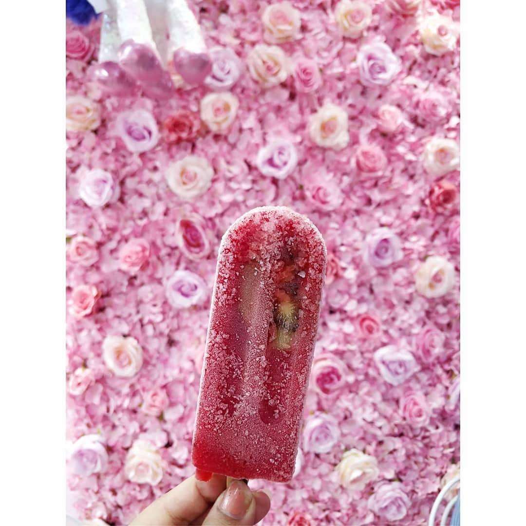 Pink,Glitter,Nail,Ice pop,Finger,Material property,Plant,Food,Nail care,Nail polish