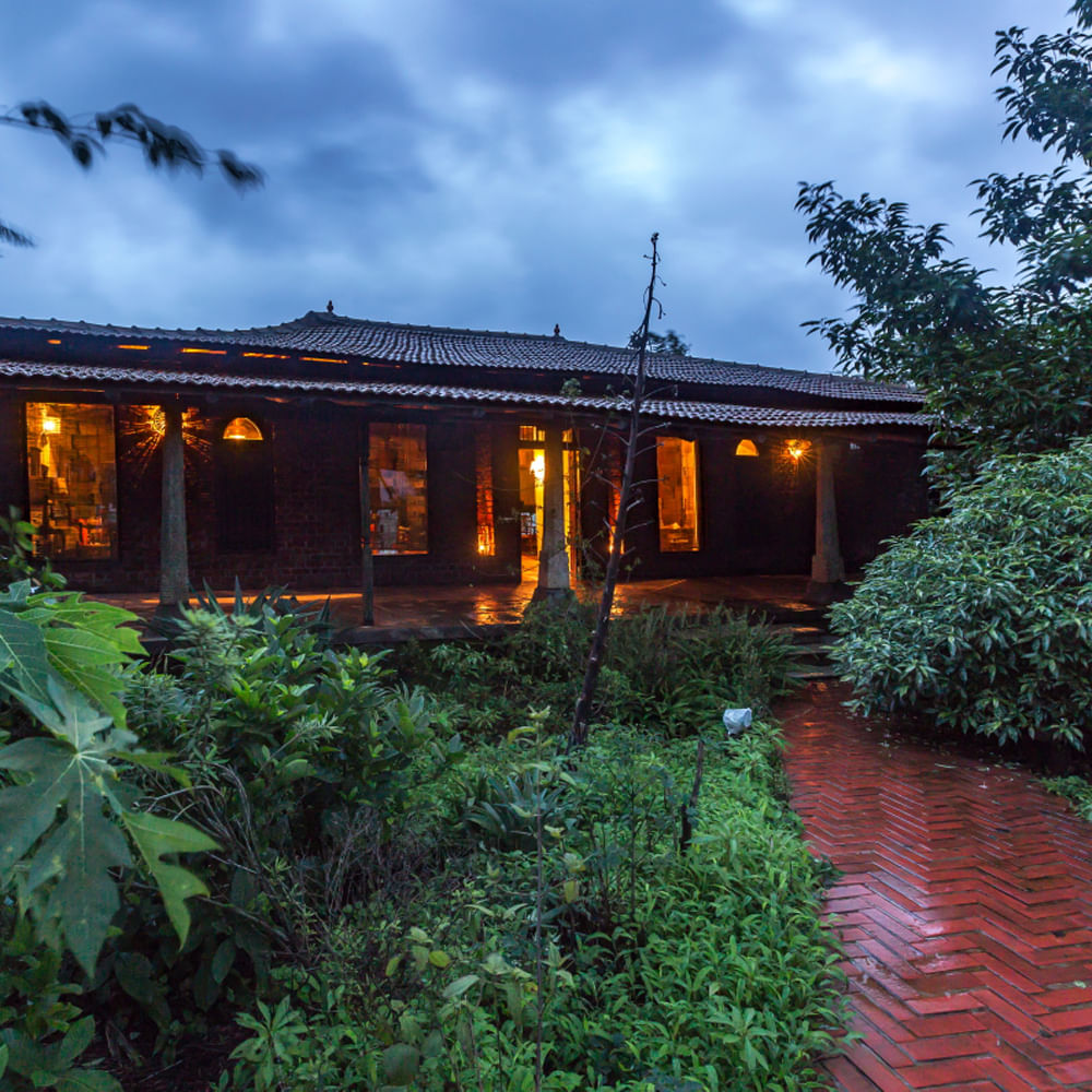 Nature,Home,House,Property,Real estate,Sky,Lighting,Building,Tree,Botany