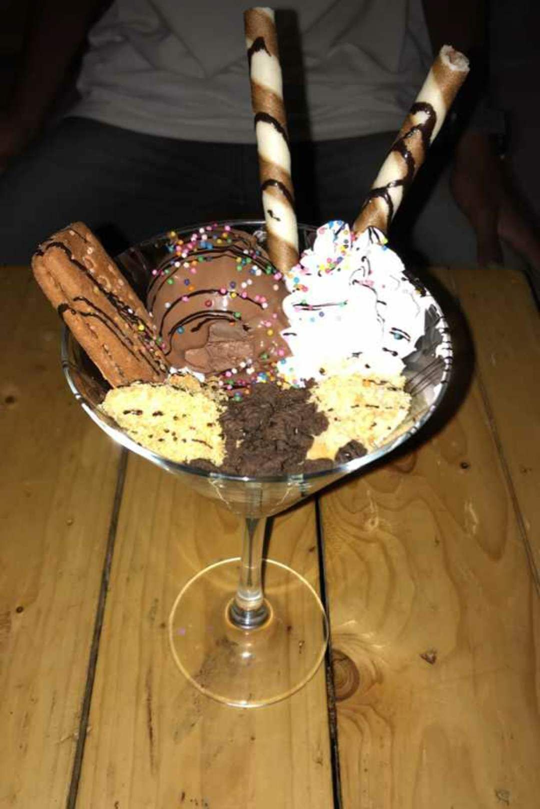 Food,Cuisine,Snack,Dish,Stemware,Wine glass,Drinkware,Tableware,Dessert